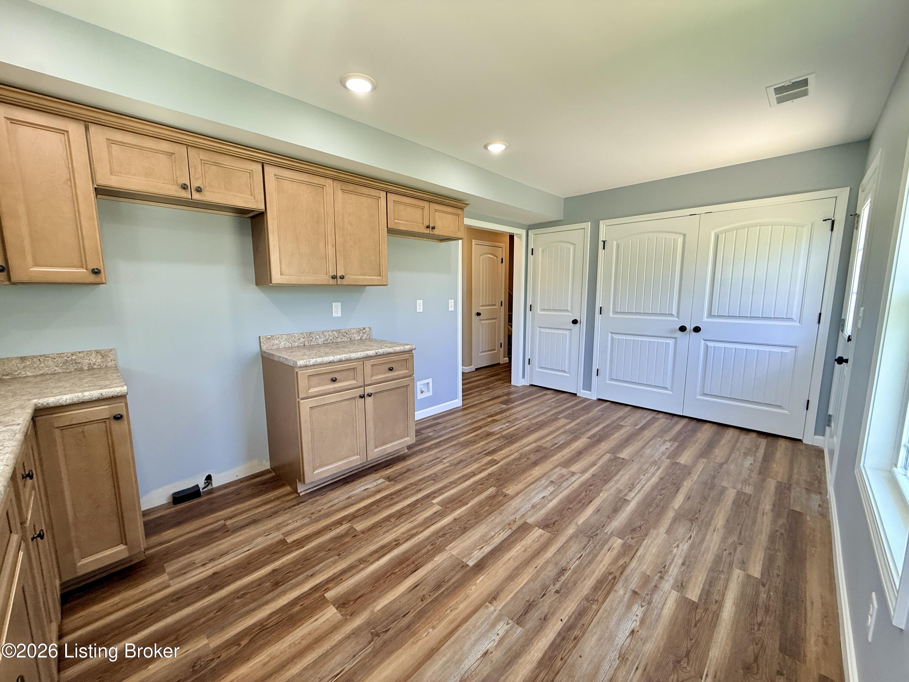 419 Susannah Ave Property Photo 11