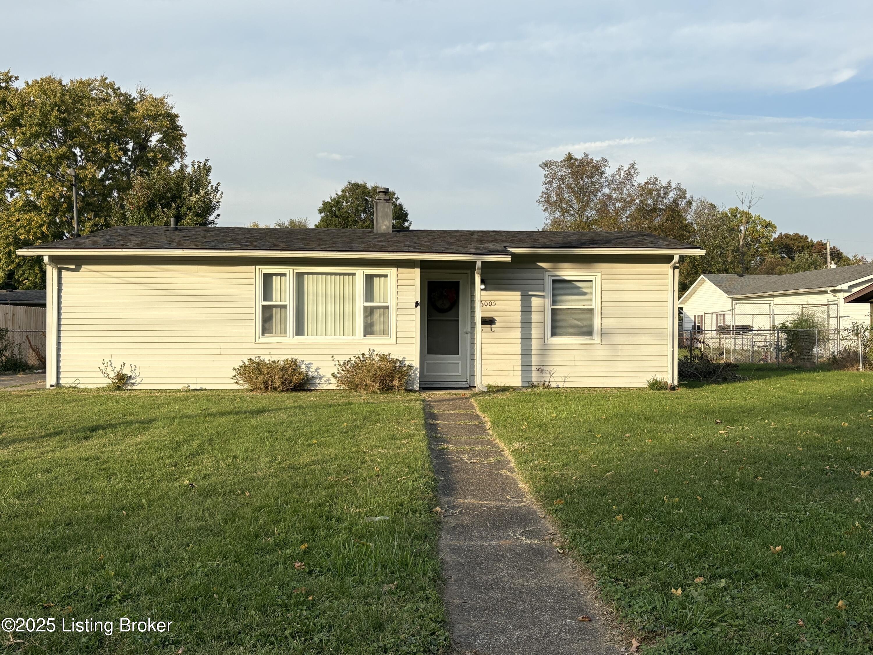 6005 Middleground Dr Property Photo 1