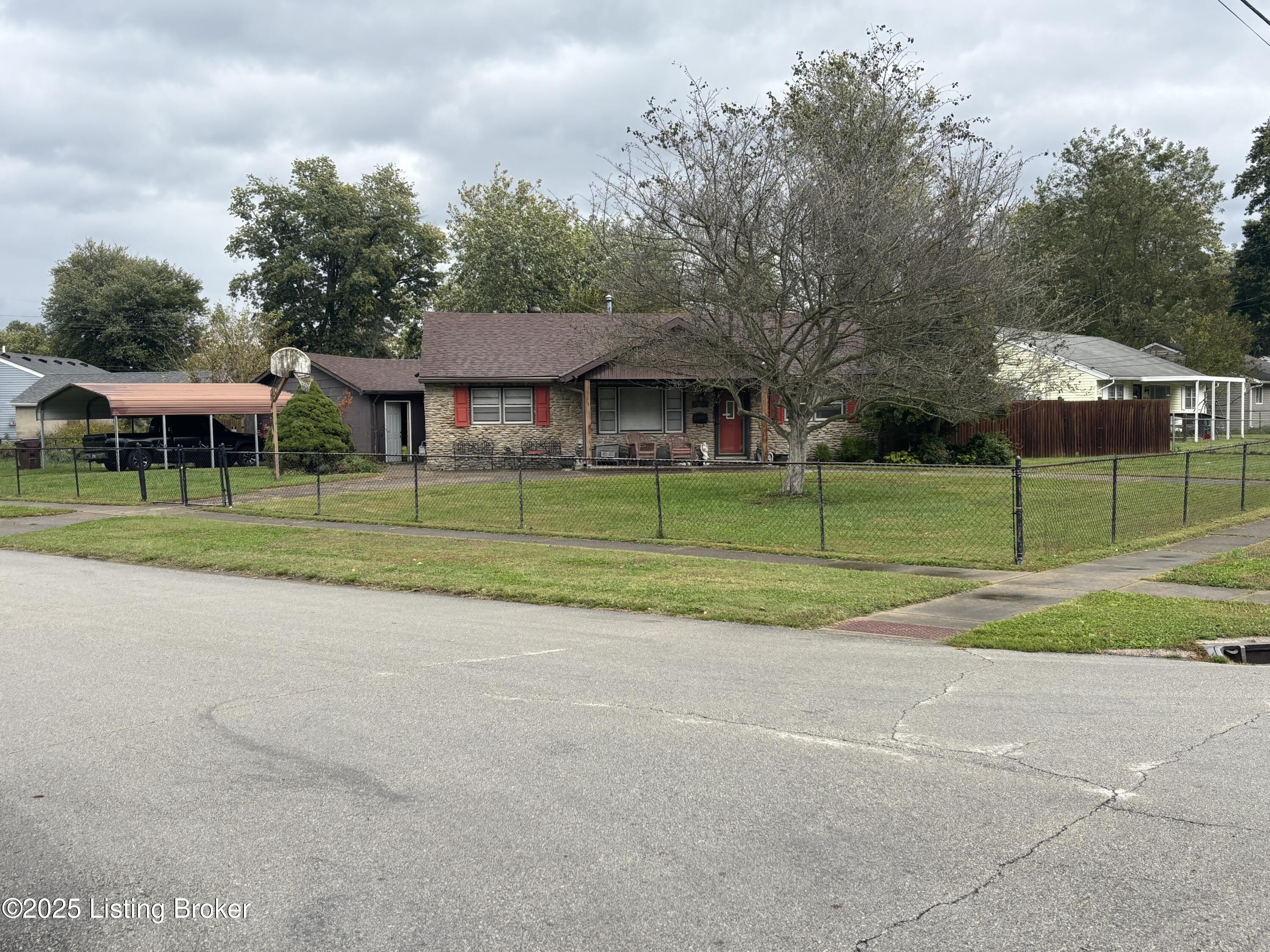 7213 Rainbow Dr Property Photo 1