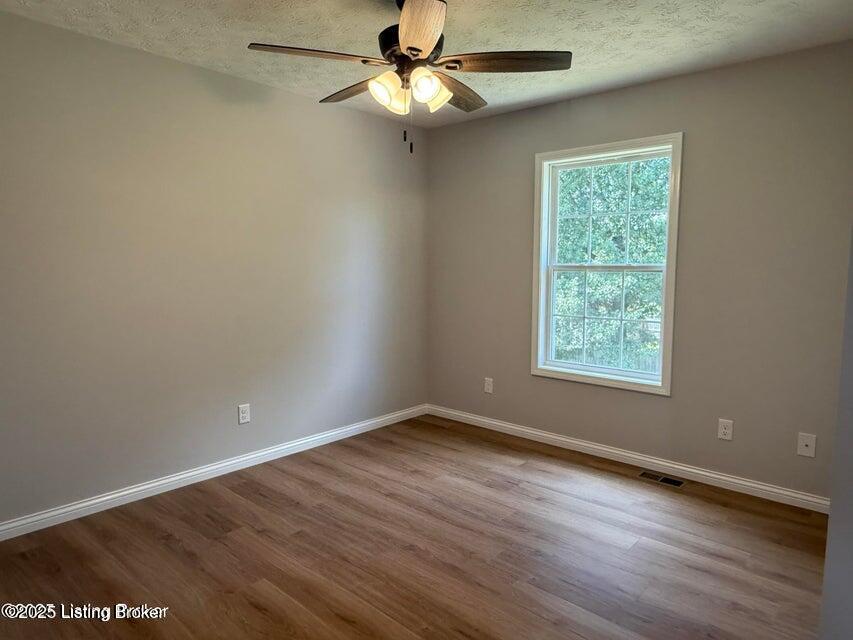 109 Kentucky Ave Property Photo 7