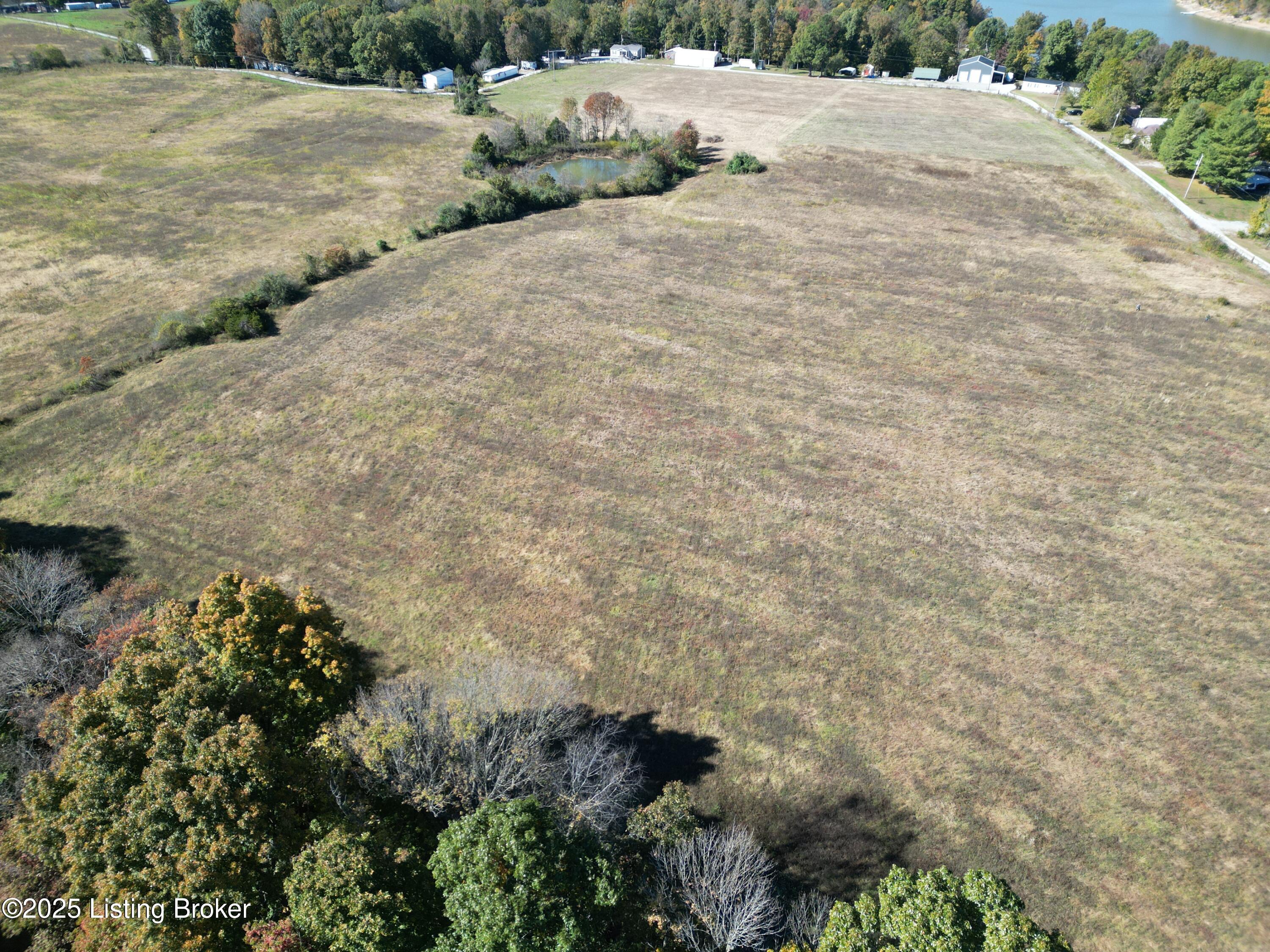 L17 1292 Panther Creek Rd Property Photo 3