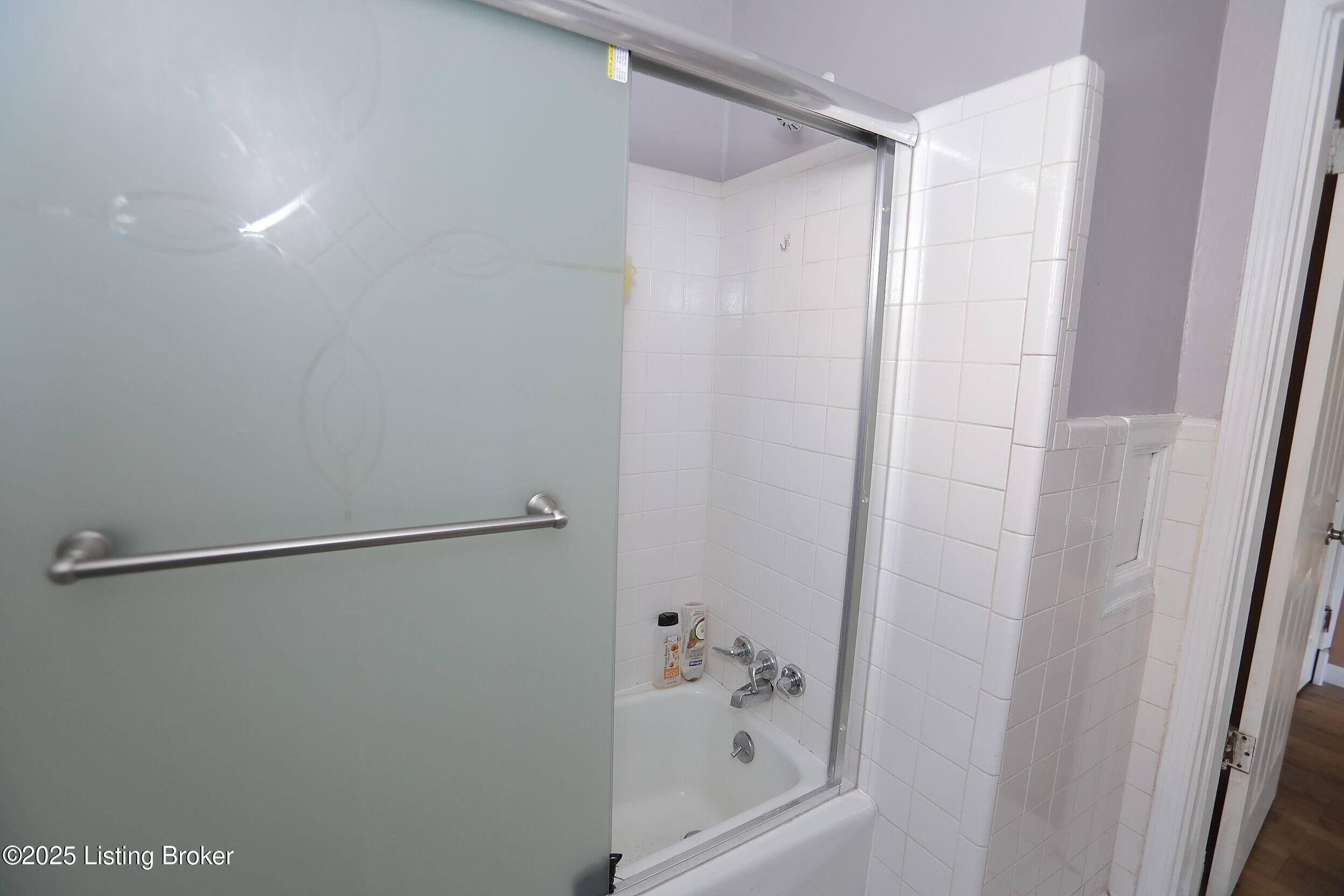 201 Virginia Ct Property Photo 24