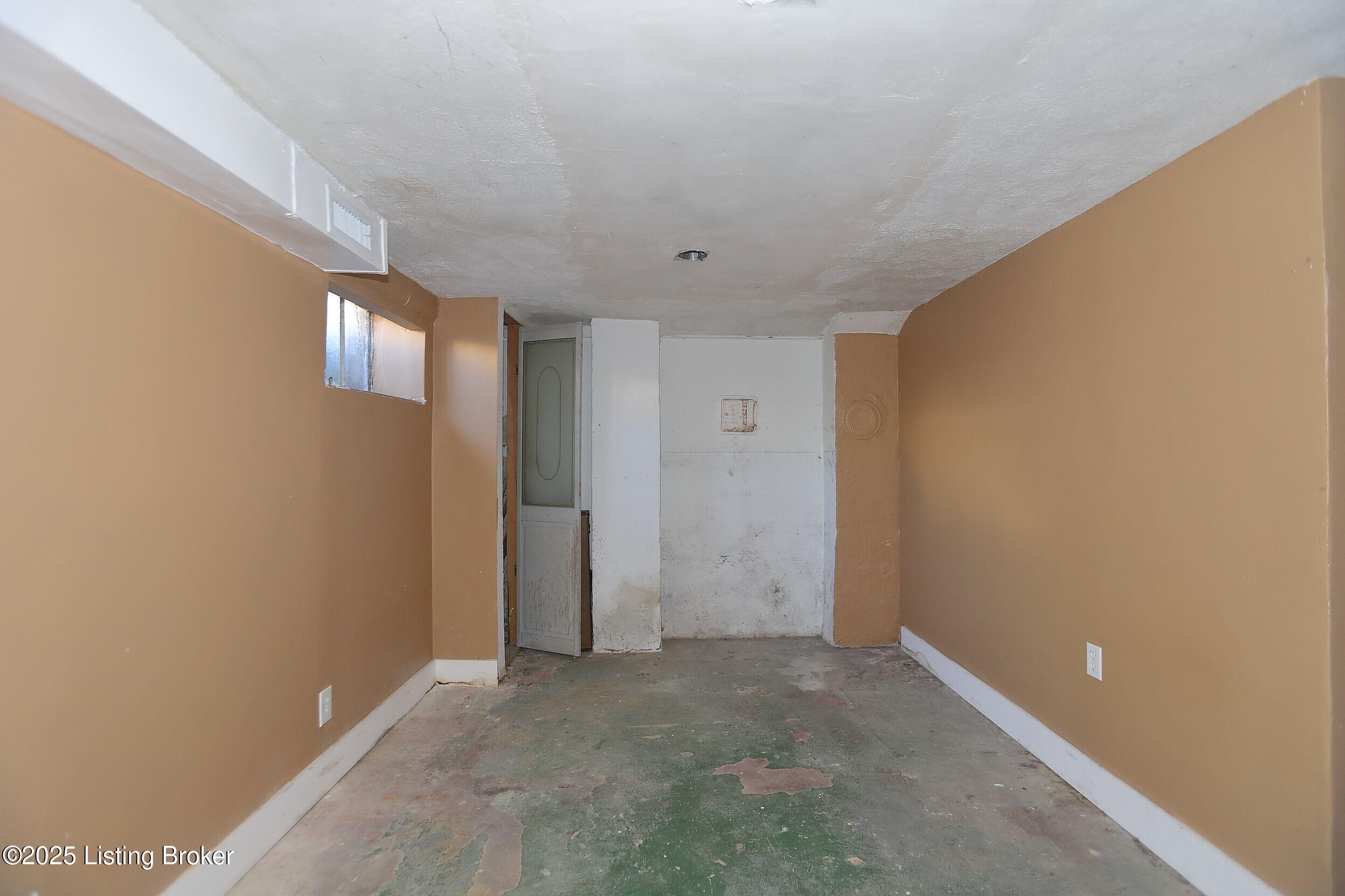 201 Virginia Ct Property Photo 33