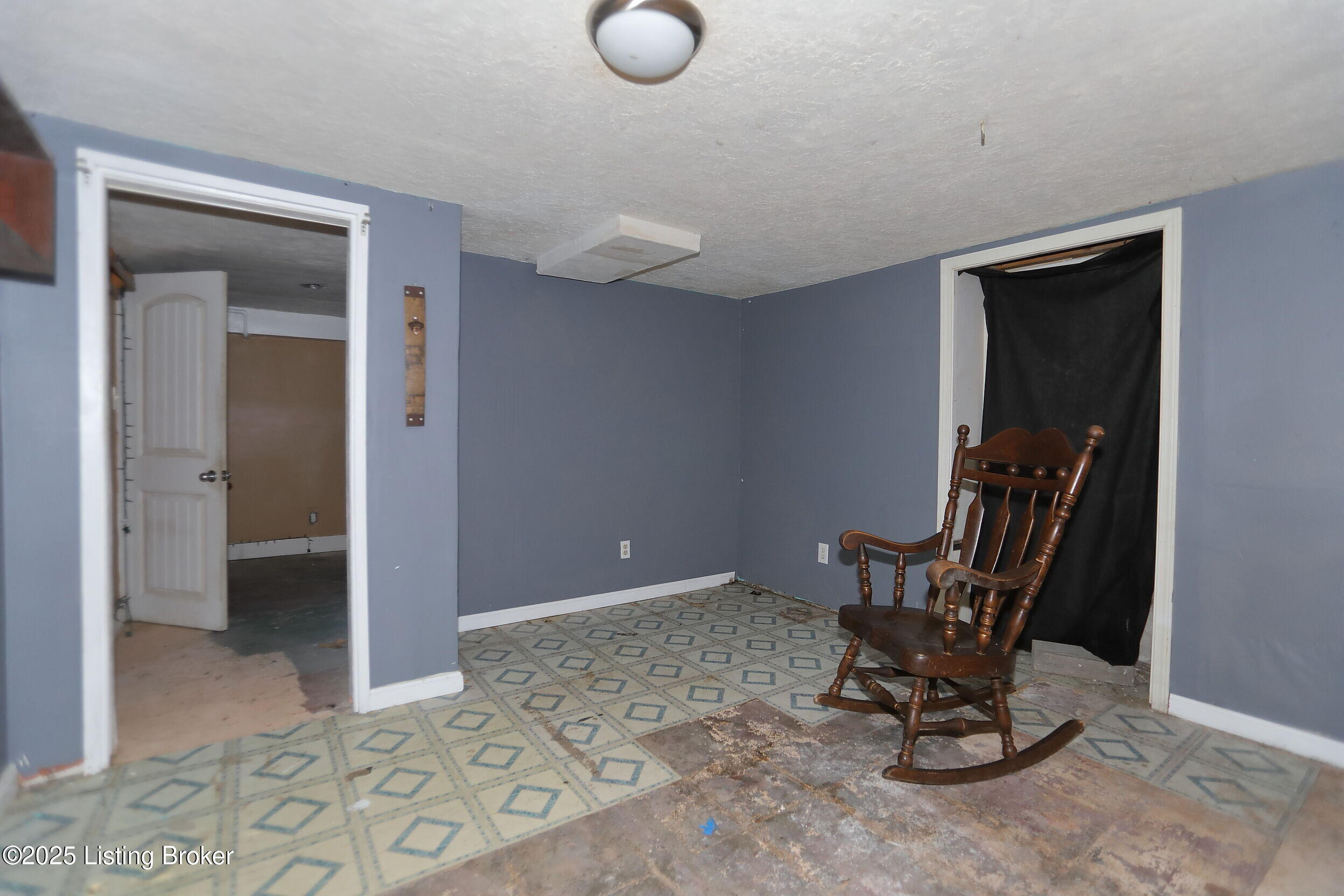 201 Virginia Ct Property Photo 35