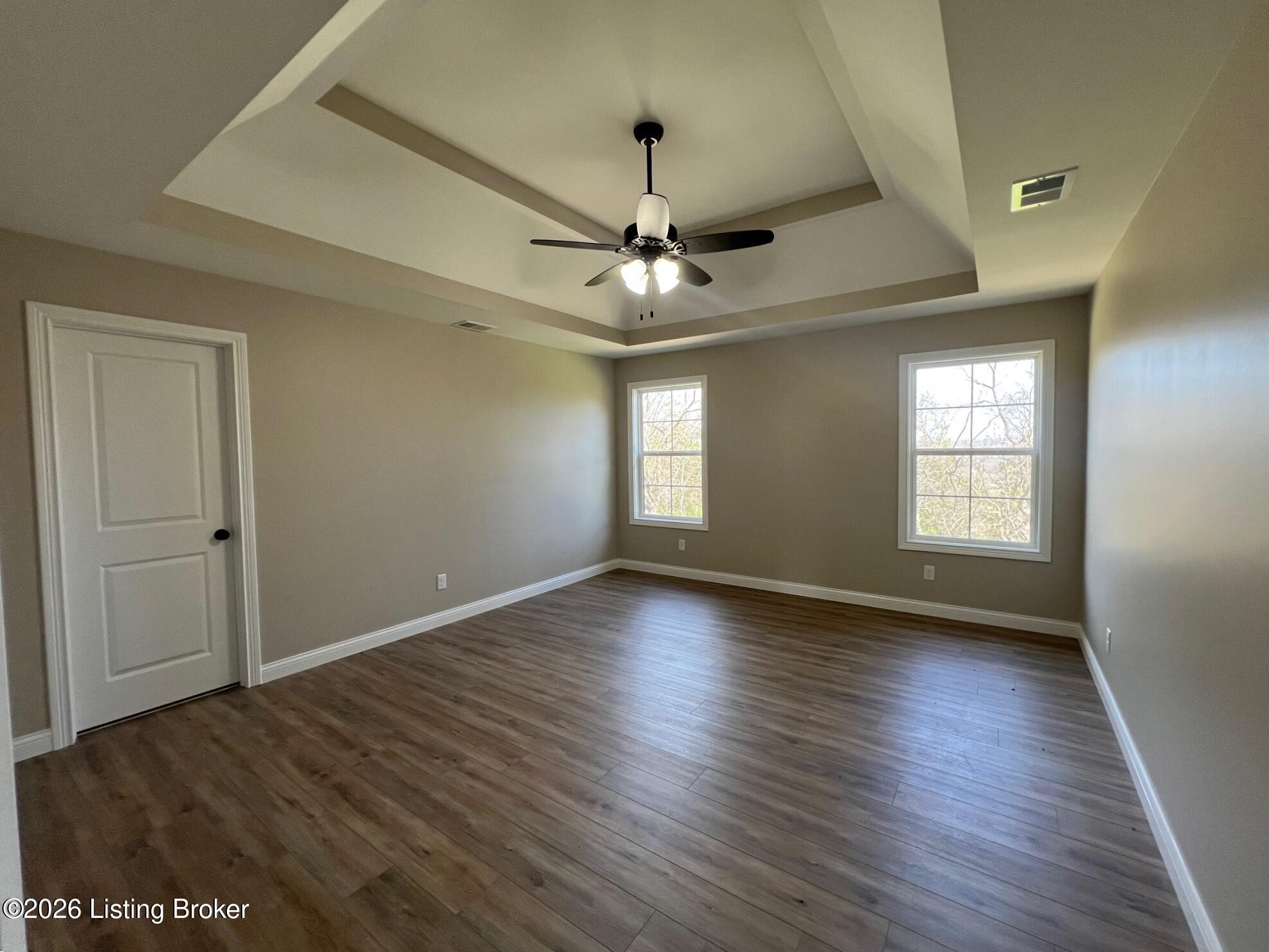 244 New Orleans Ct Property Photo 8
