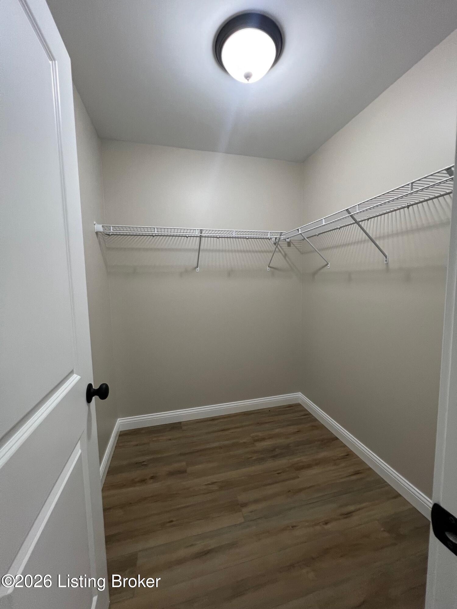244 New Orleans Ct Property Photo 10