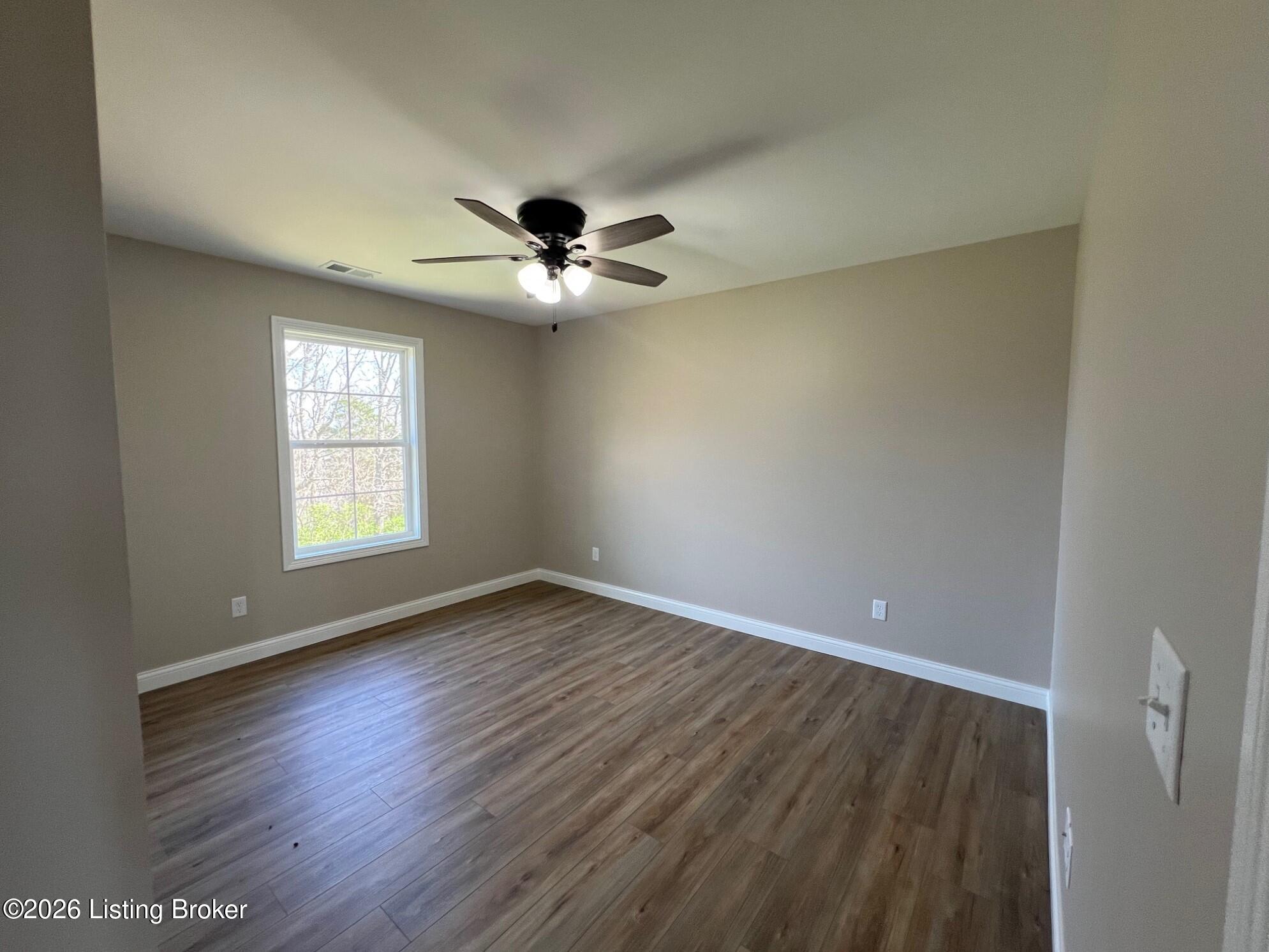 244 New Orleans Ct Property Photo 15