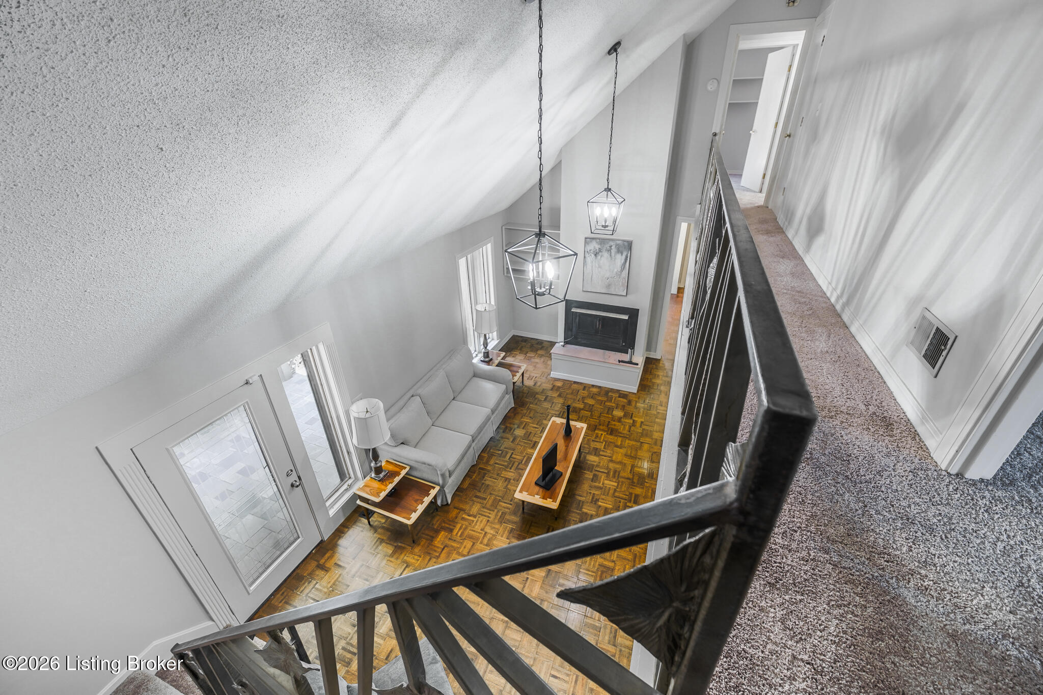 741 Middle Way Property Photo 30