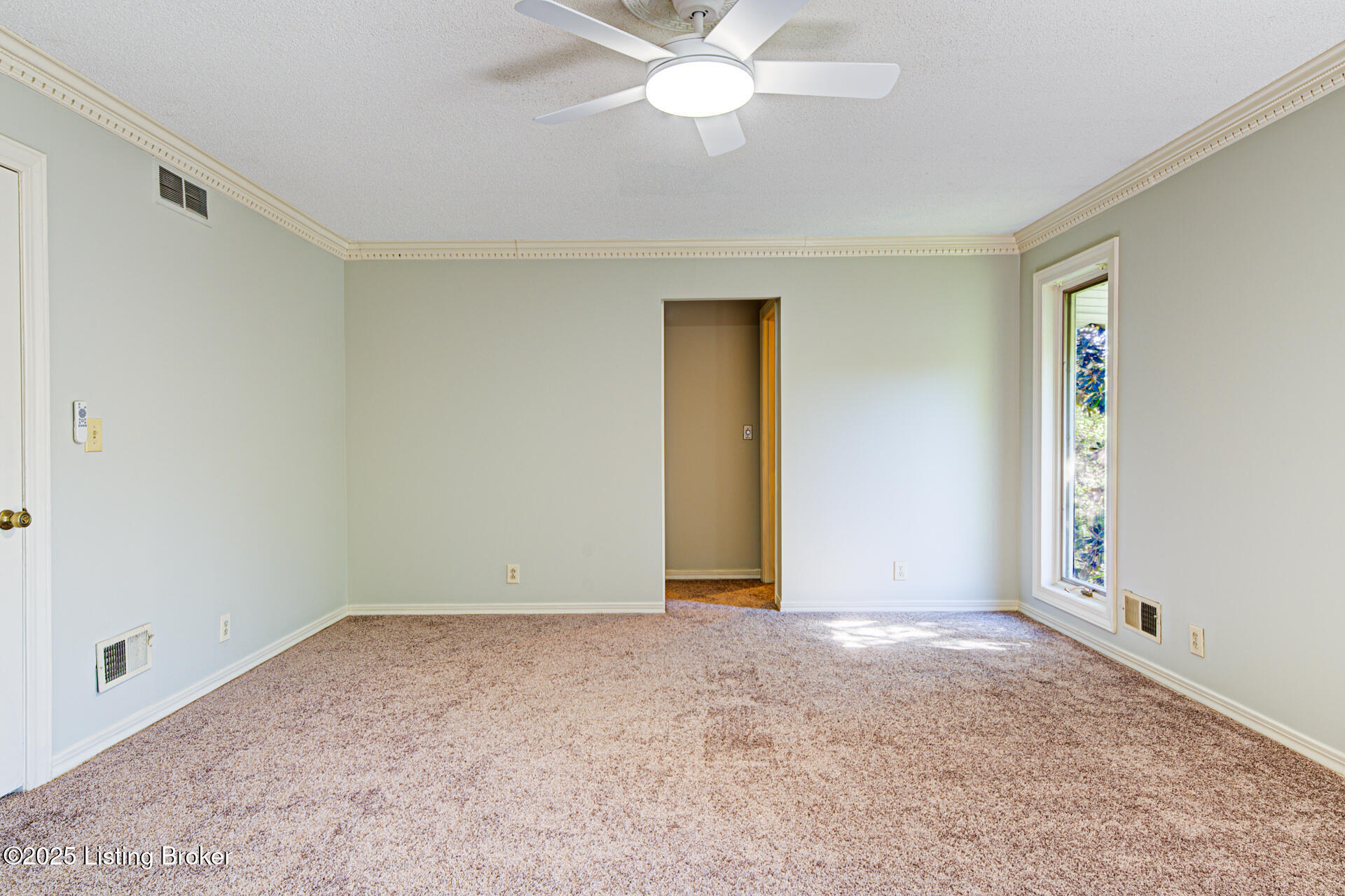 741 Middle Way Property Photo 39