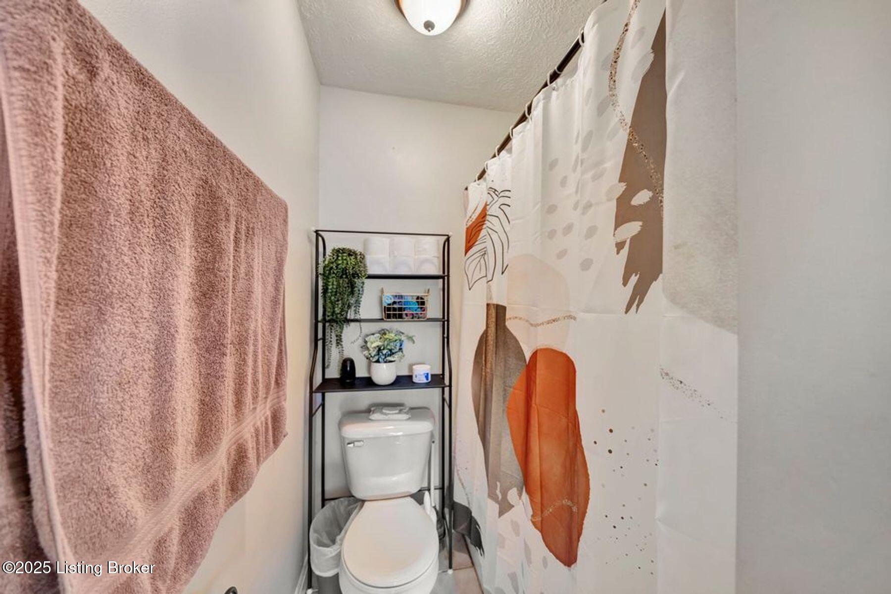 521 Lilly Ave Property Photo 31