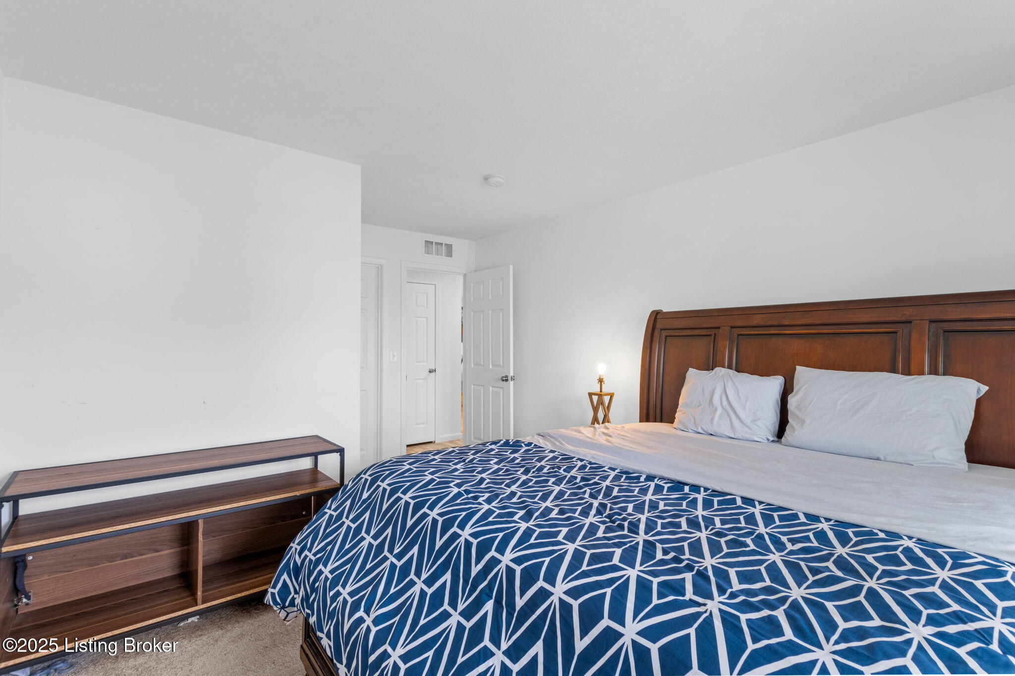 18076 Bridle Run Dr Property Photo 10