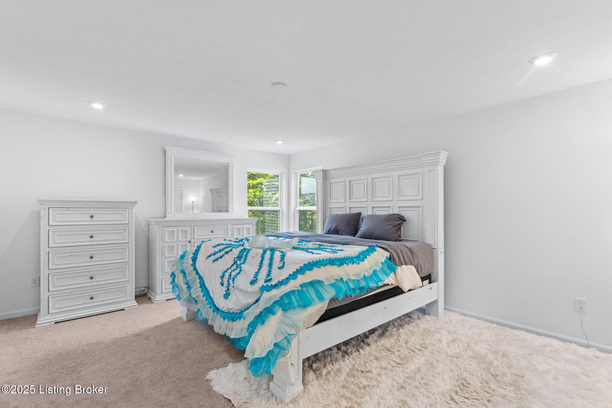 18076 Bridle Run Dr Property Photo 14