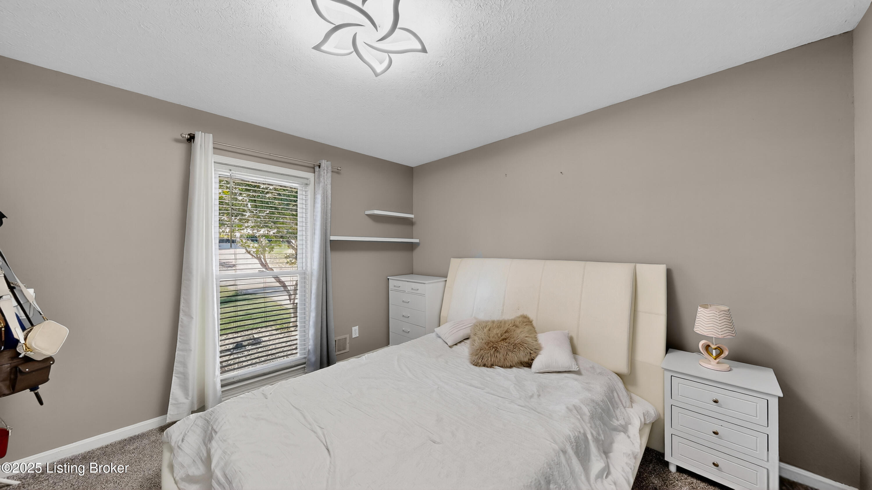 8311 Pine Grove Ct Property Photo 25