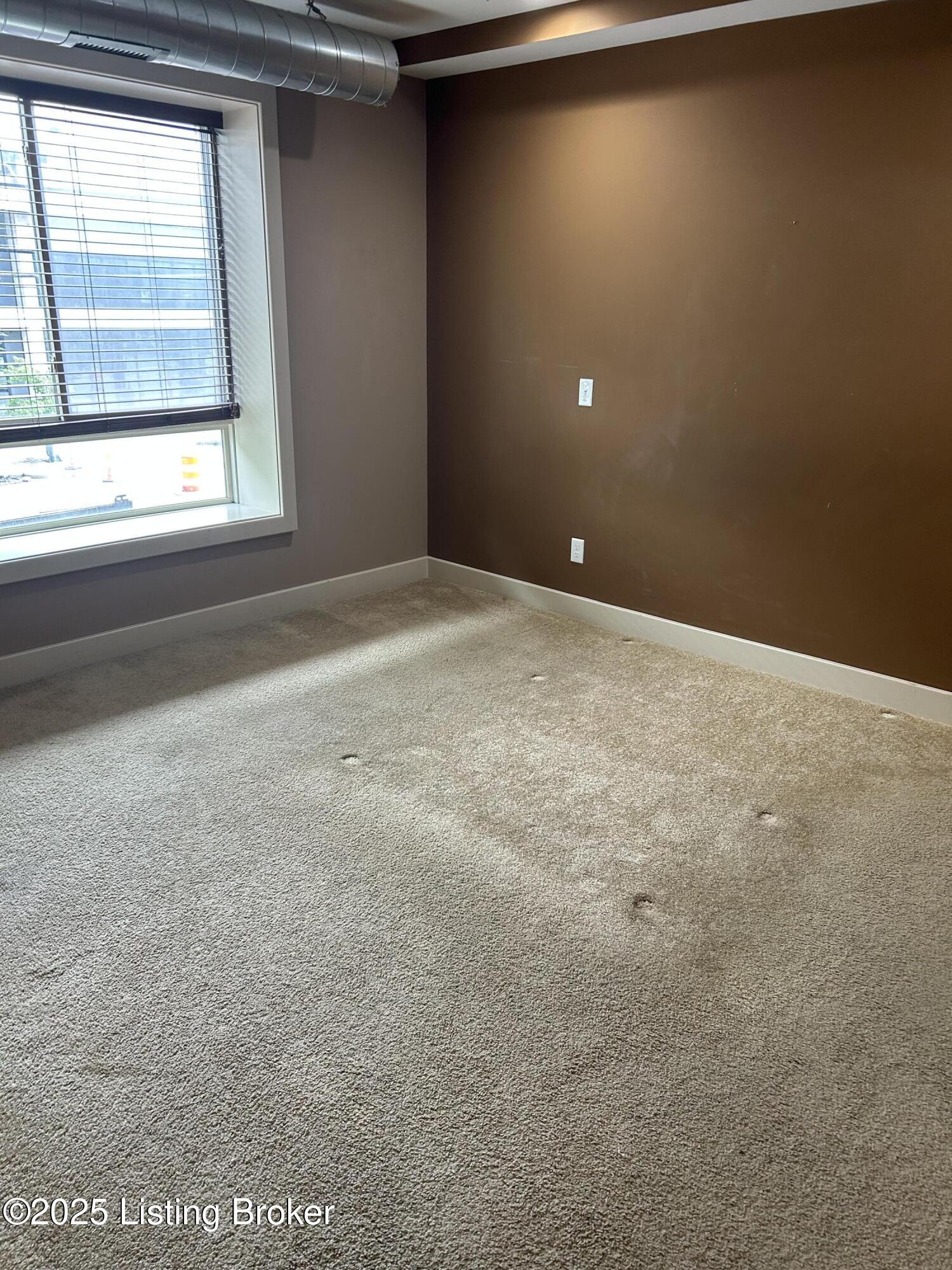 110 S Campbell St Unit 201 Property Photo 13