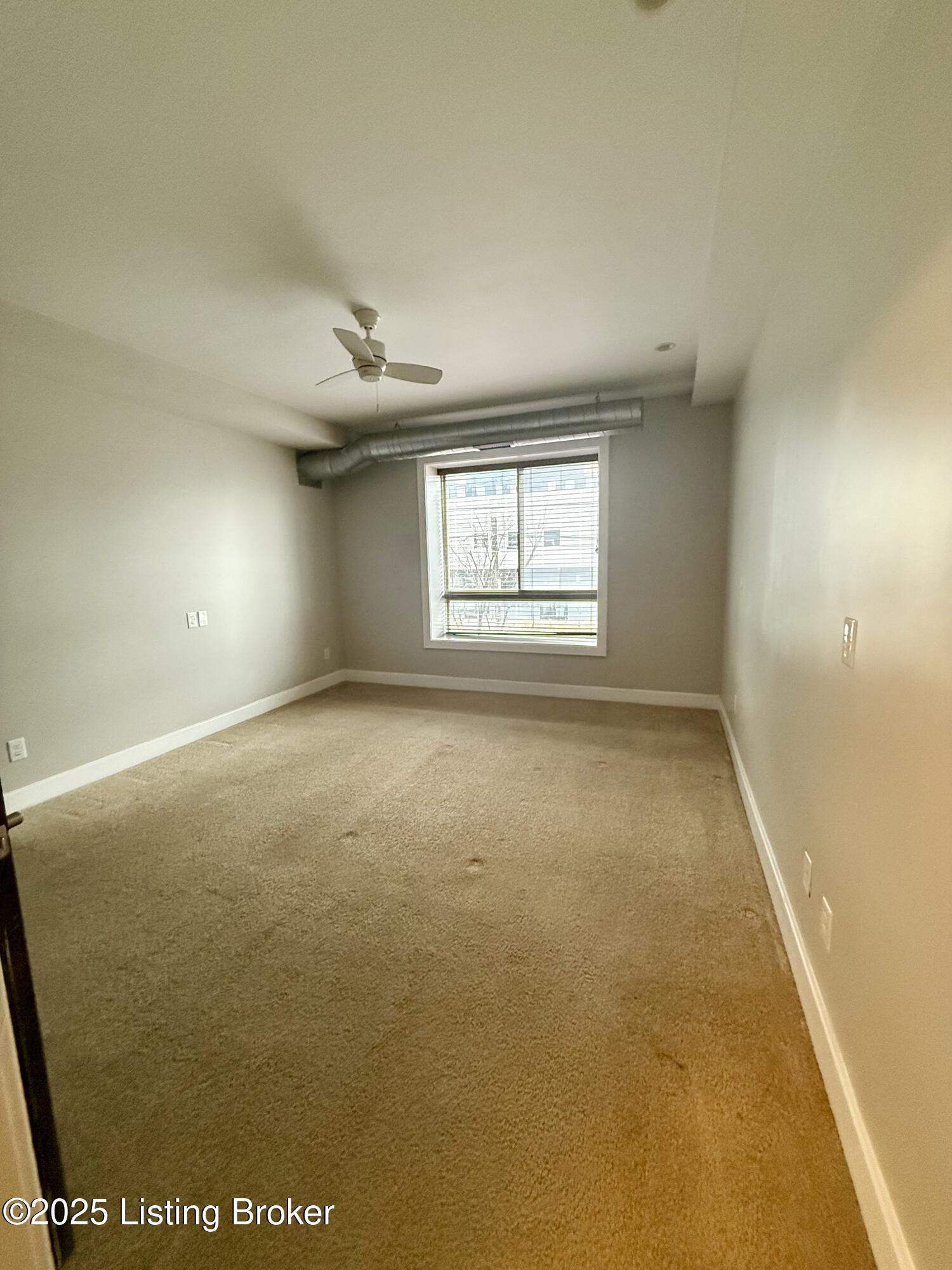 110 S Campbell St Unit 201 Property Photo 20