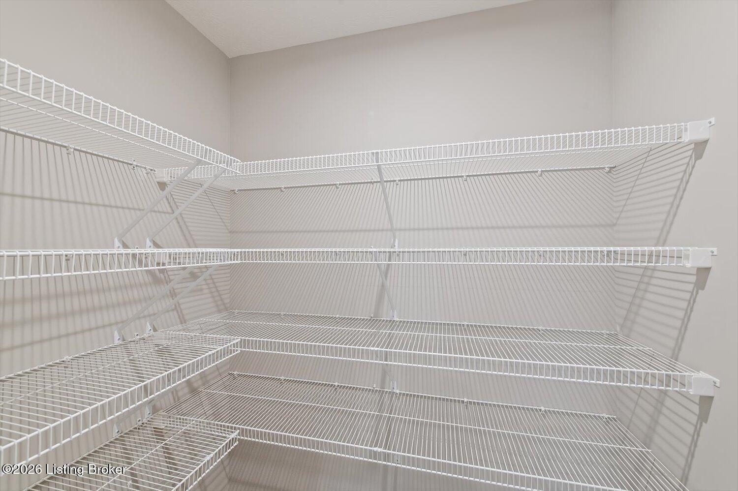 118 Misty Green Ct Property Photo 6