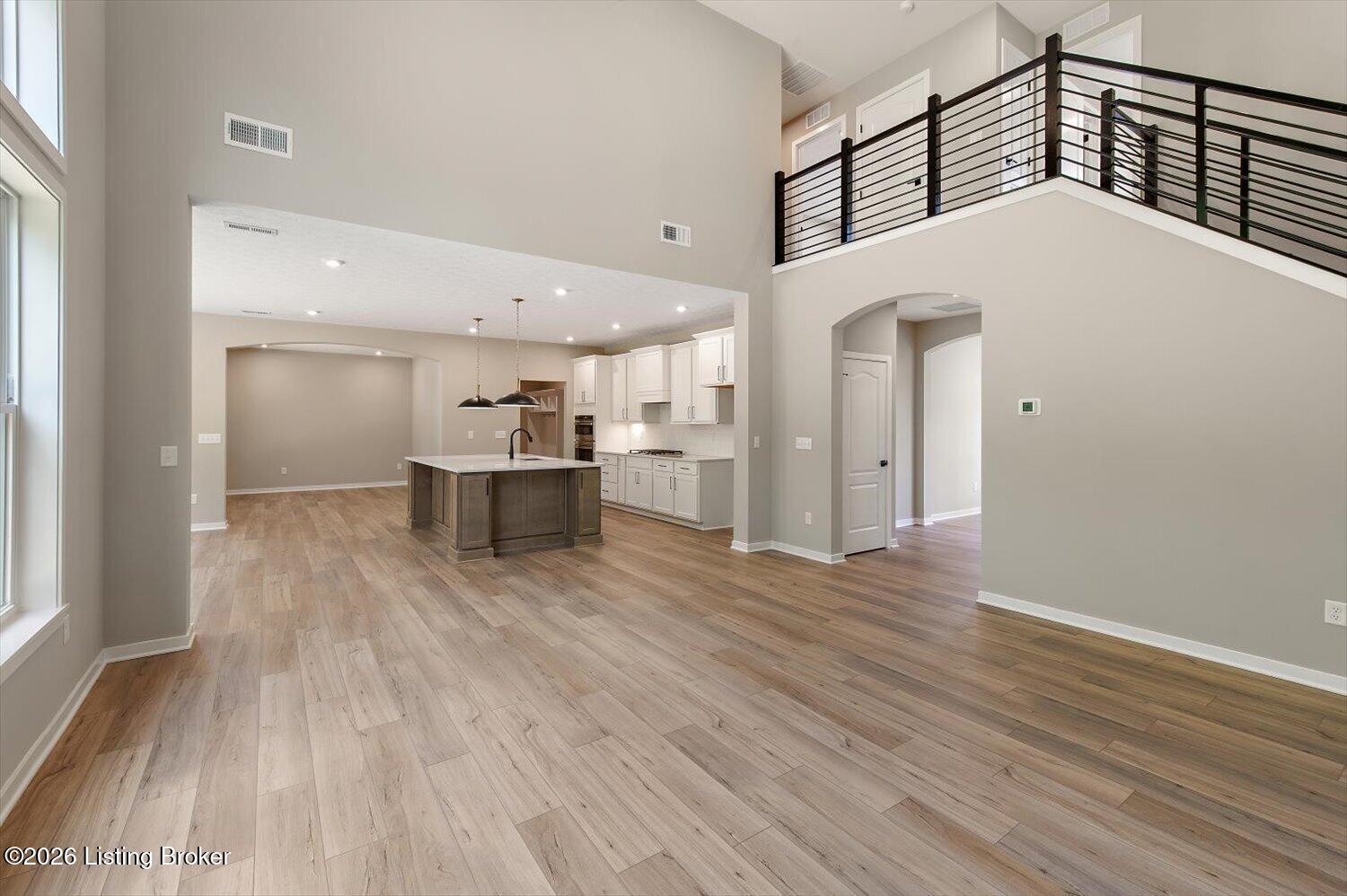 10537 Vista View Dr Property Photo 8
