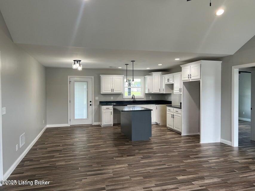 220 Open Meadow Dr Property Photo 6