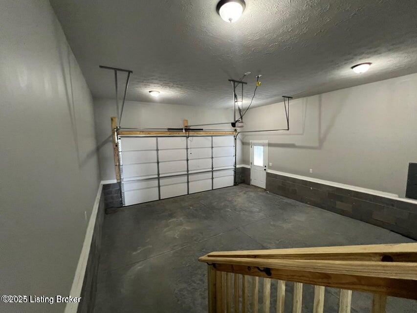 220 Open Meadow Dr Property Photo 13