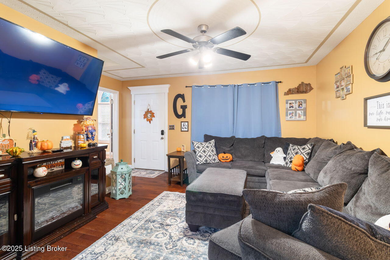 100 Benelli Dr Property Photo 5
