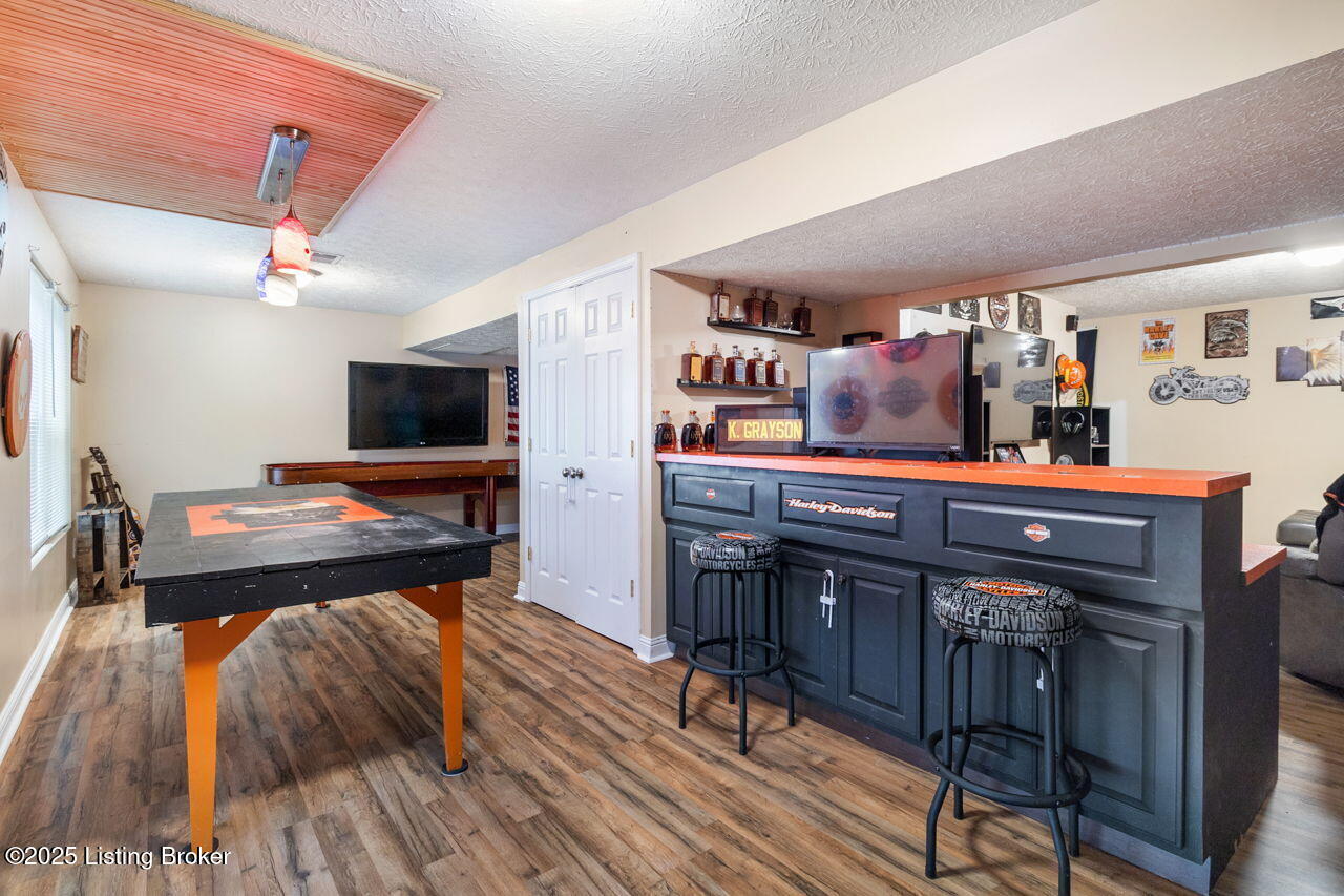 100 Benelli Dr Property Photo 21