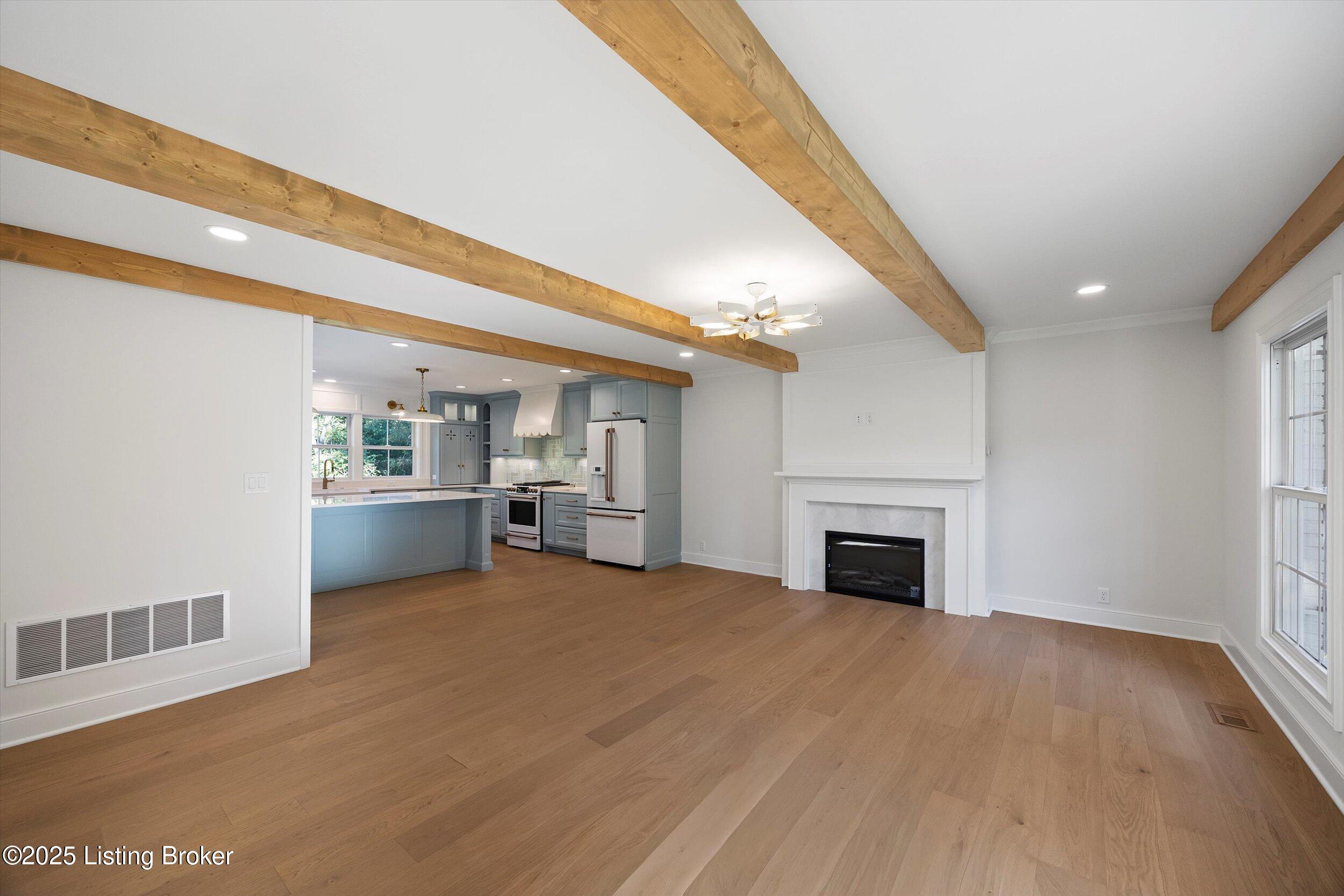 2418 Branning Rd Property Photo 10