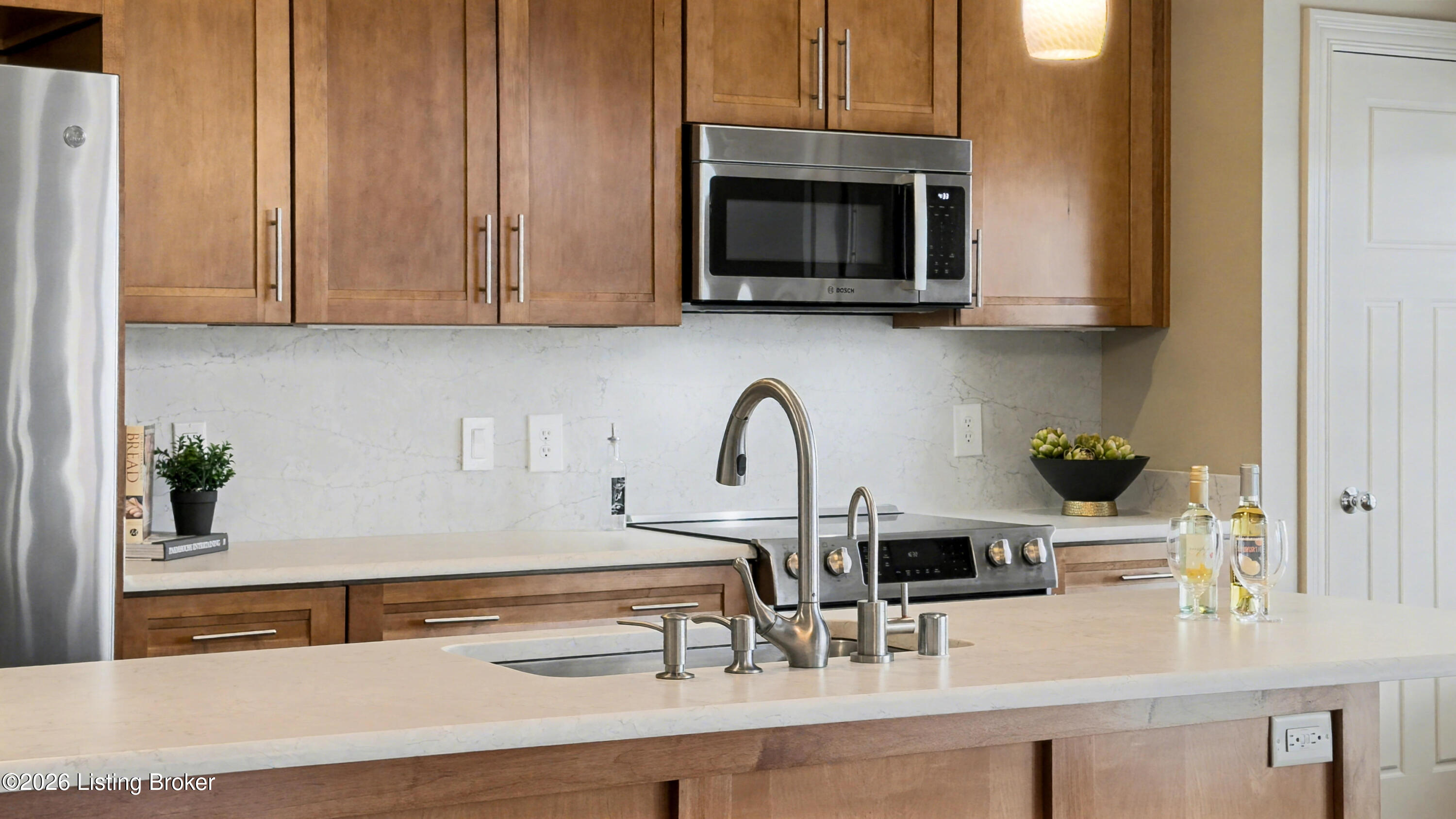 1409 Mockingbird Terrace Dr Unit 104 Property Photo 7