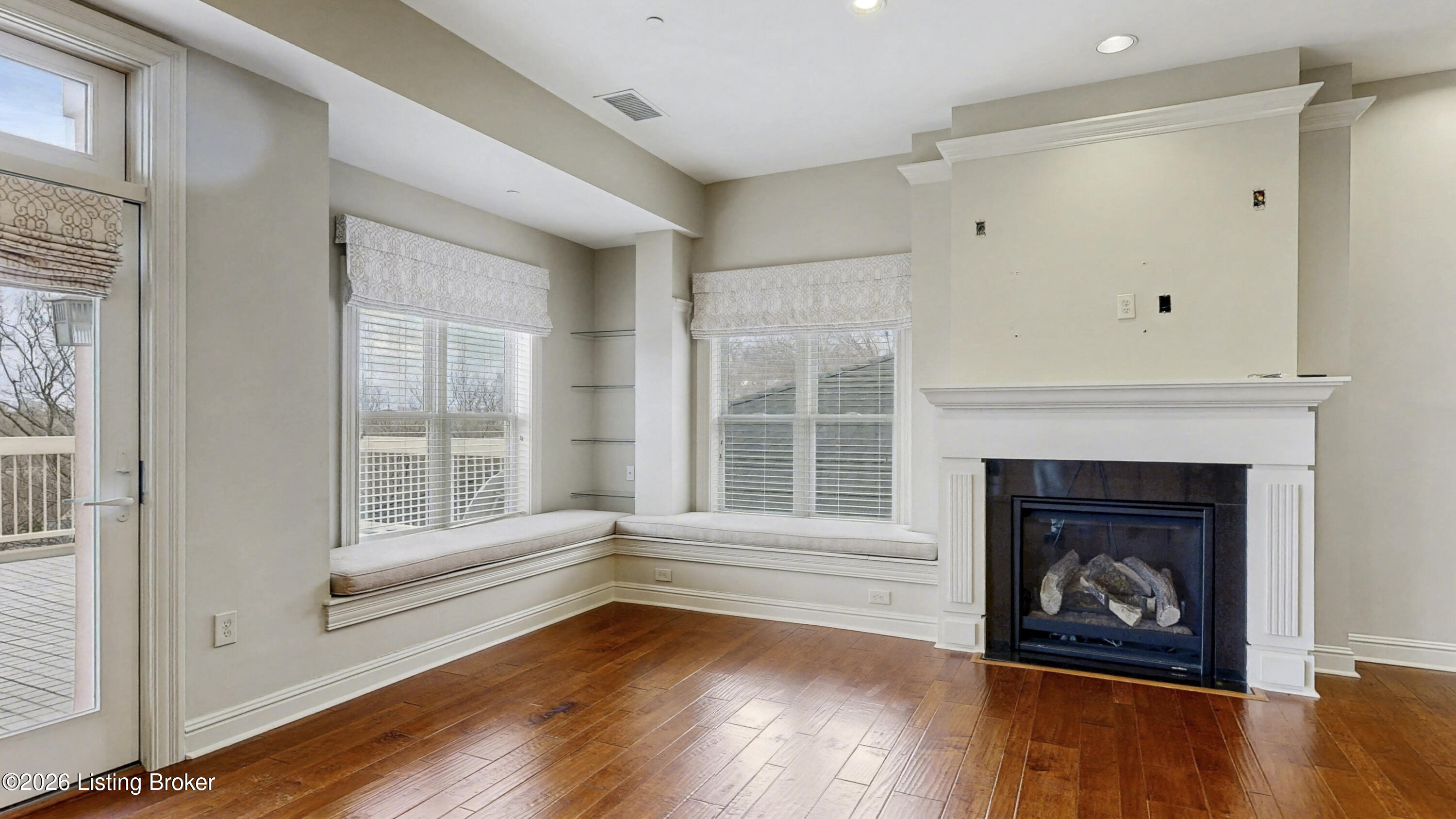 1409 Mockingbird Terrace Dr Unit 104 Property Photo 14