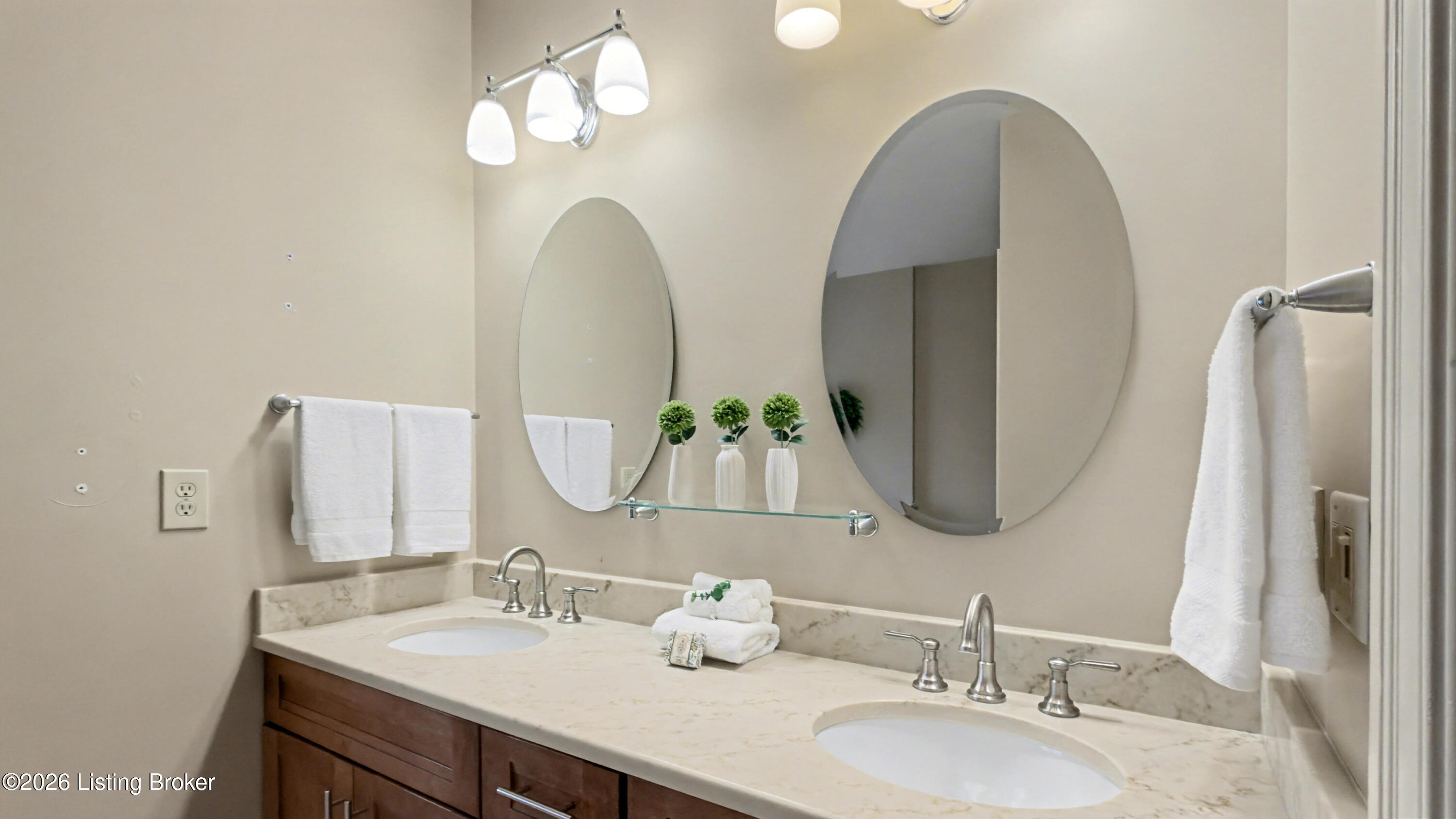 1409 Mockingbird Terrace Dr Unit 104 Property Photo 24