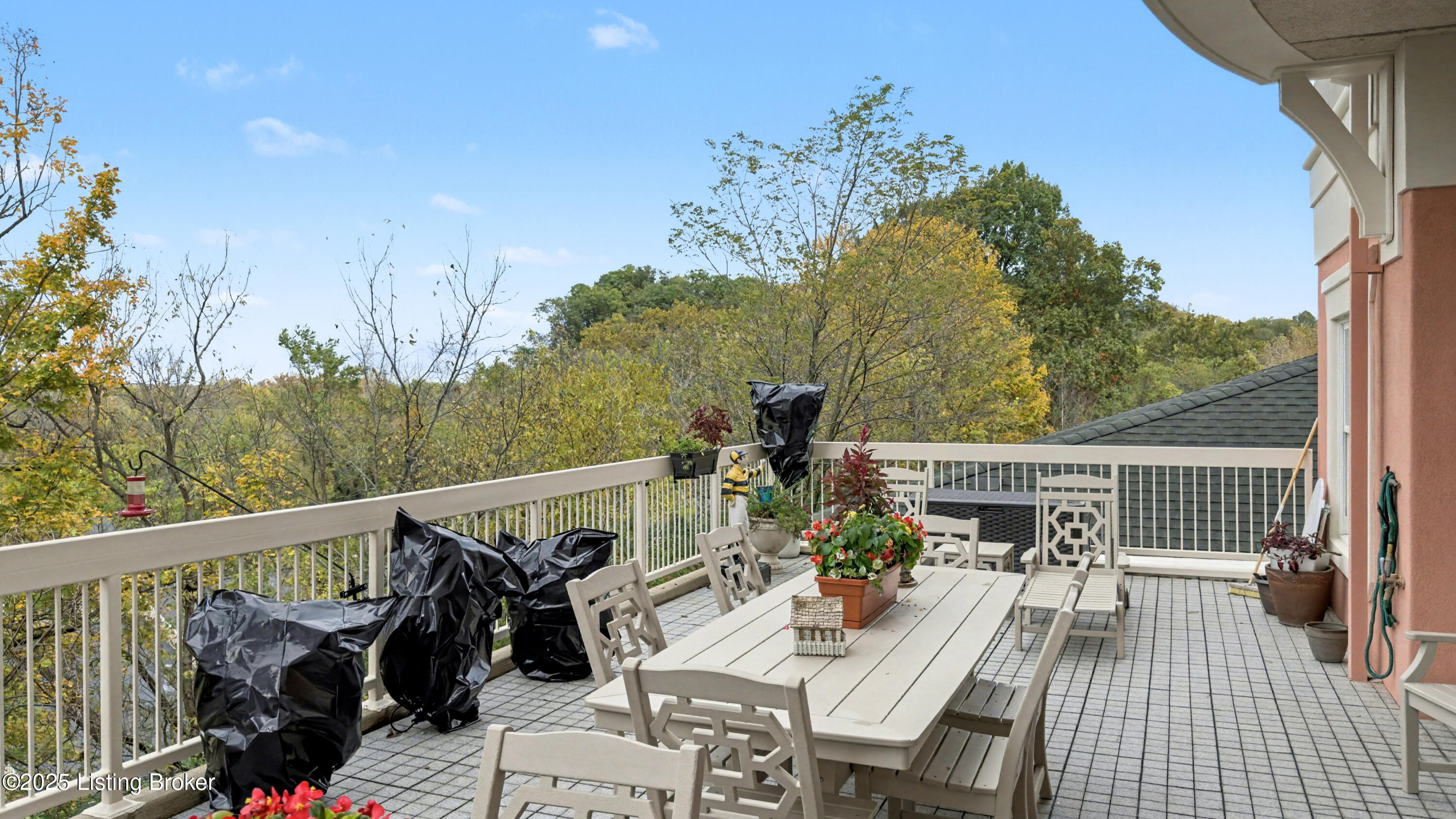 1409 Mockingbird Terrace Dr Unit 104 Property Photo 35
