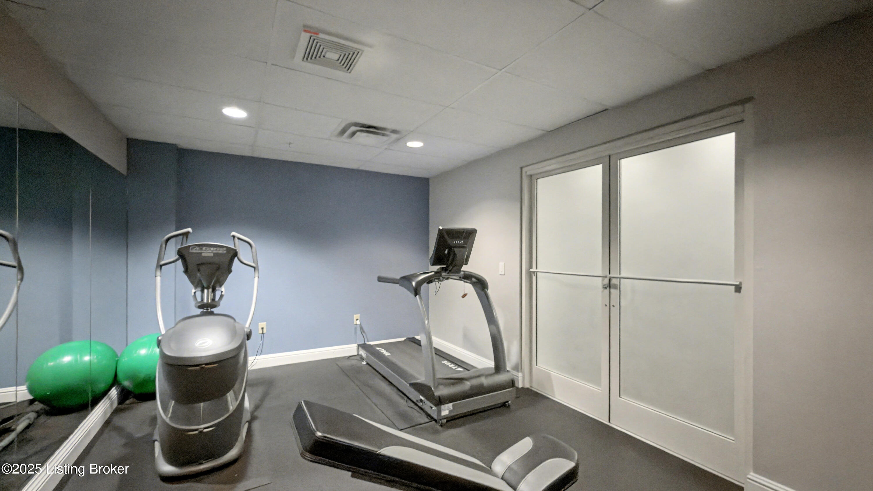 1409 Mockingbird Terrace Dr Unit 104 Property Photo 37