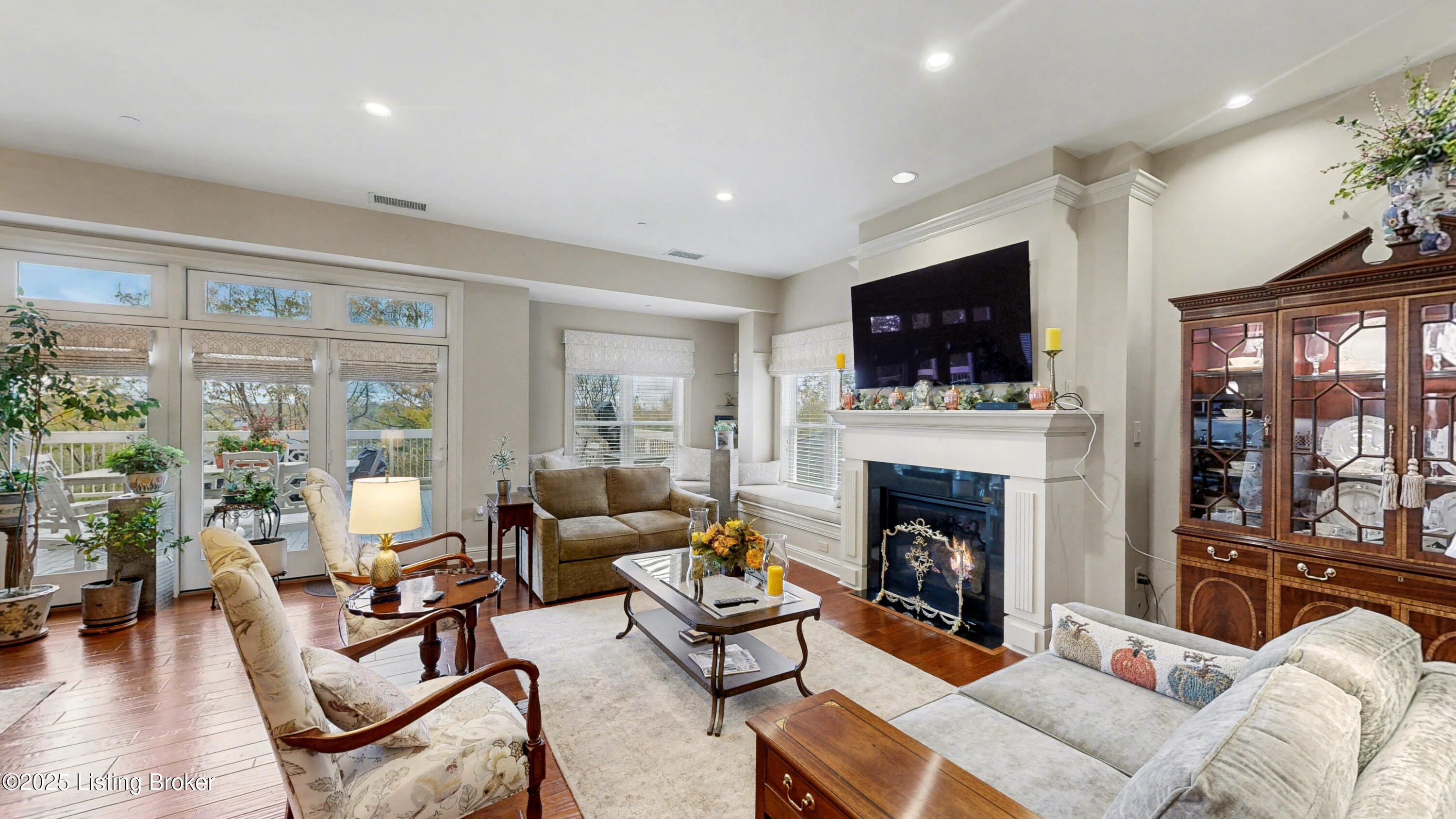 1409 Mockingbird Terrace Dr Unit 104 Property Photo 46