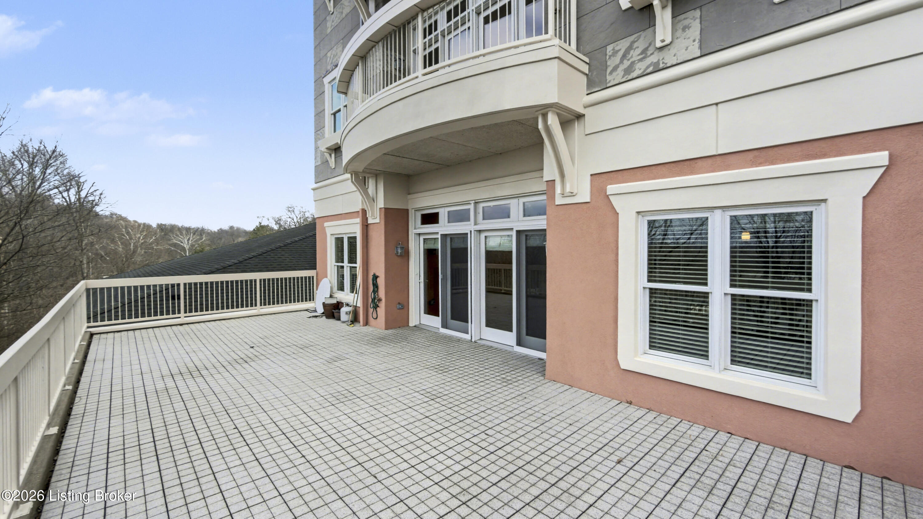 1409 Mockingbird Terrace Dr Unit 104 Property Photo 48