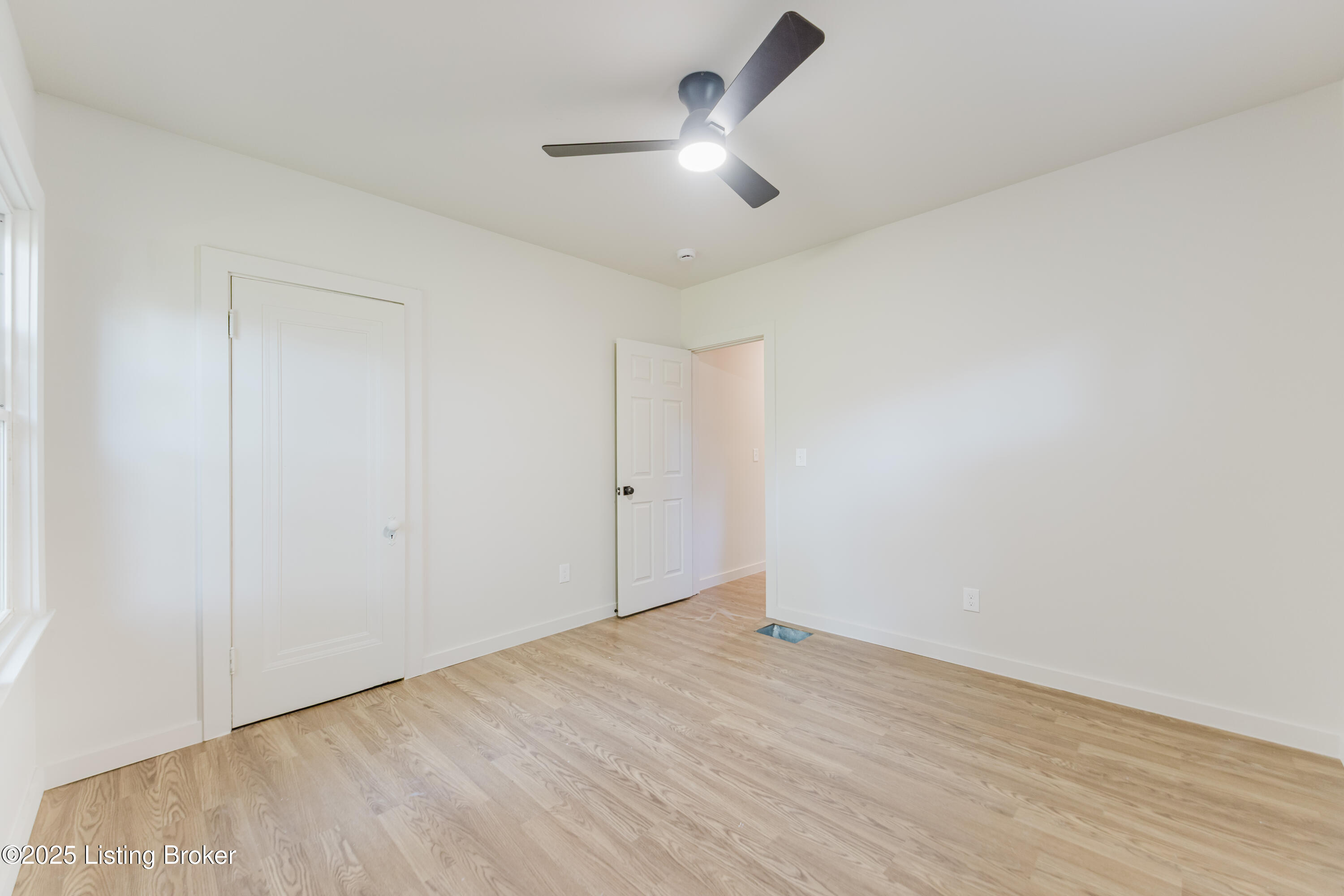 2404 Burwell Ave Property Photo 19