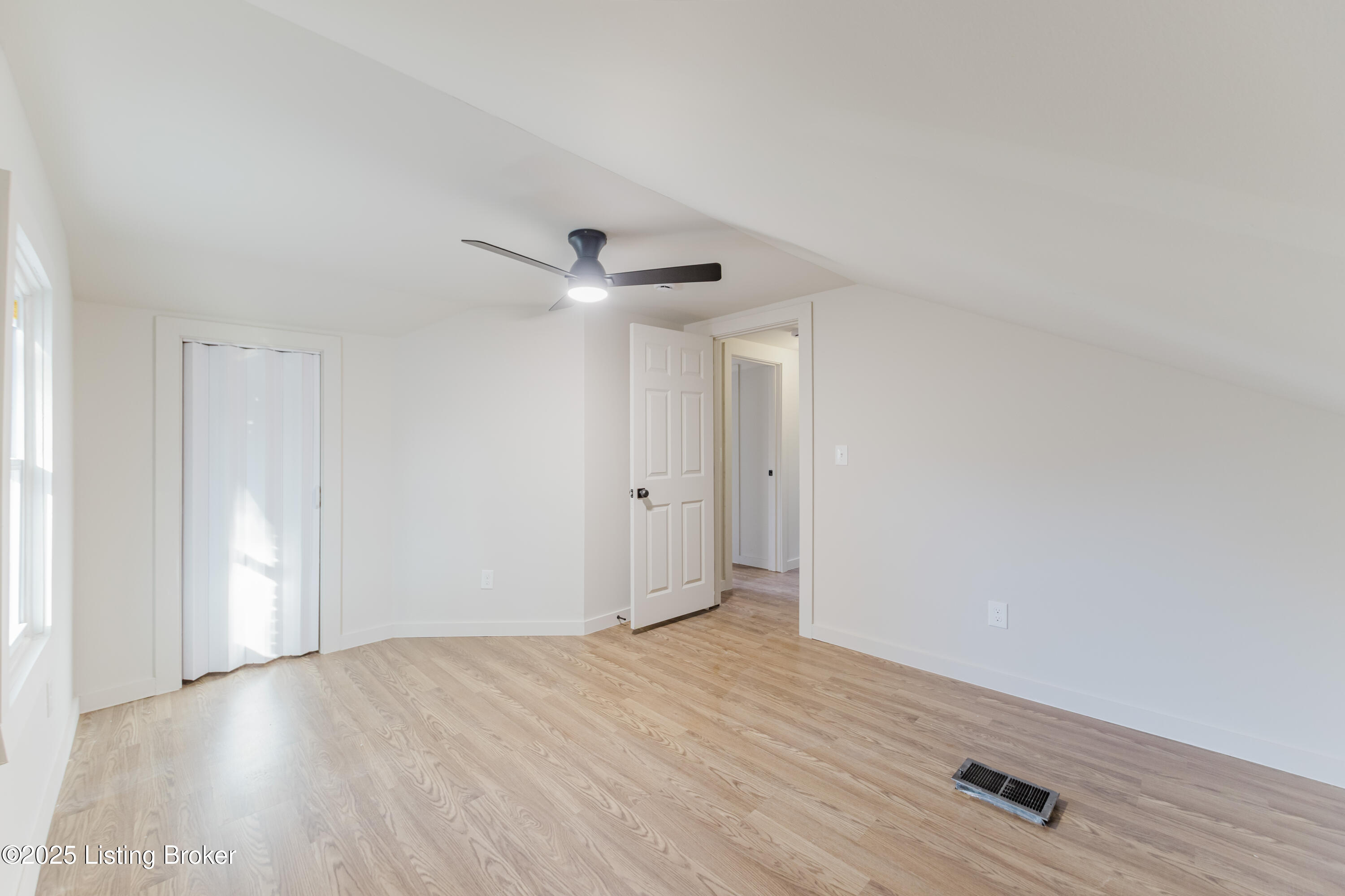 2404 Burwell Ave Property Photo 30
