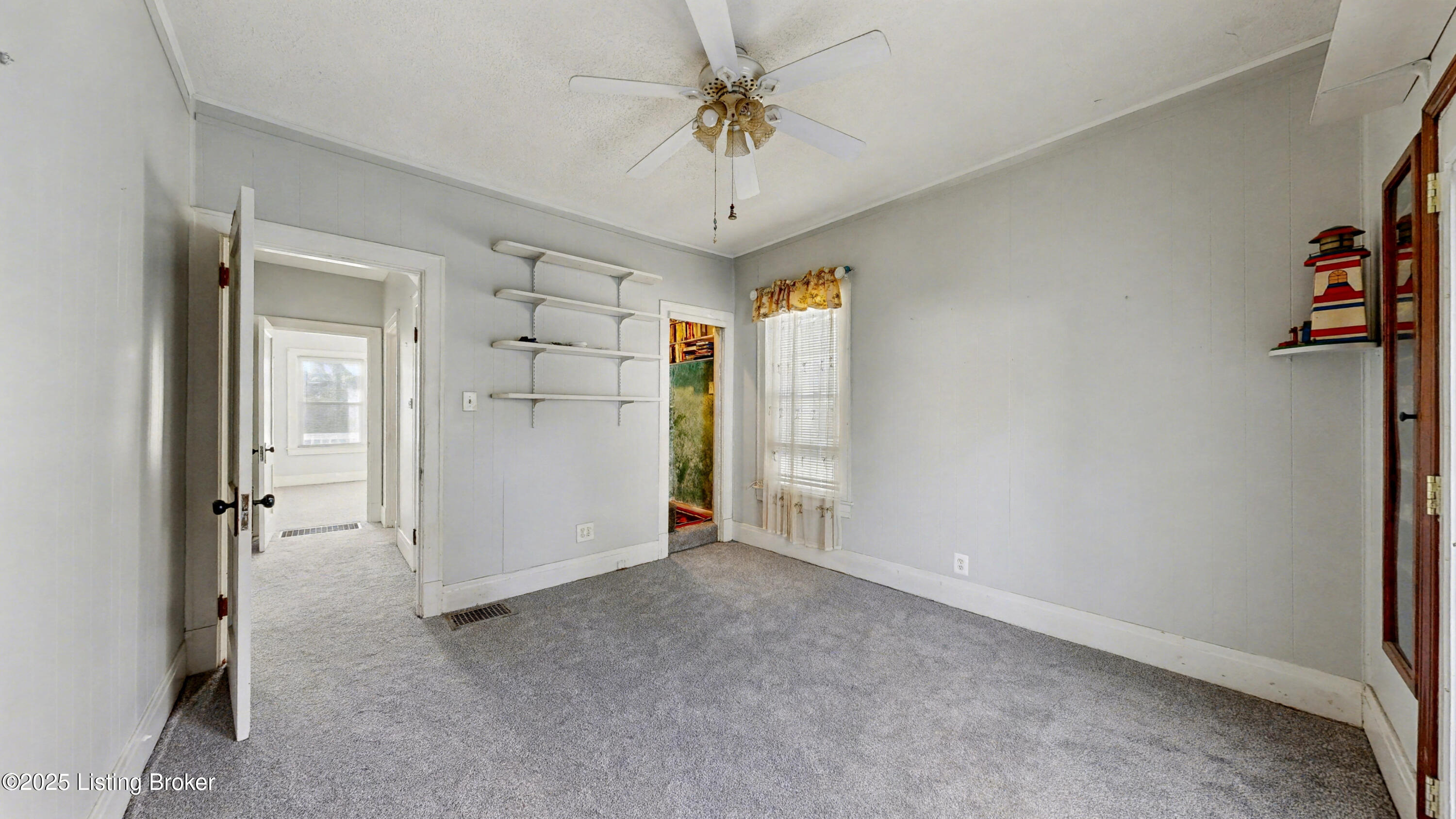 219 Pennsylvania Ave Property Photo 18