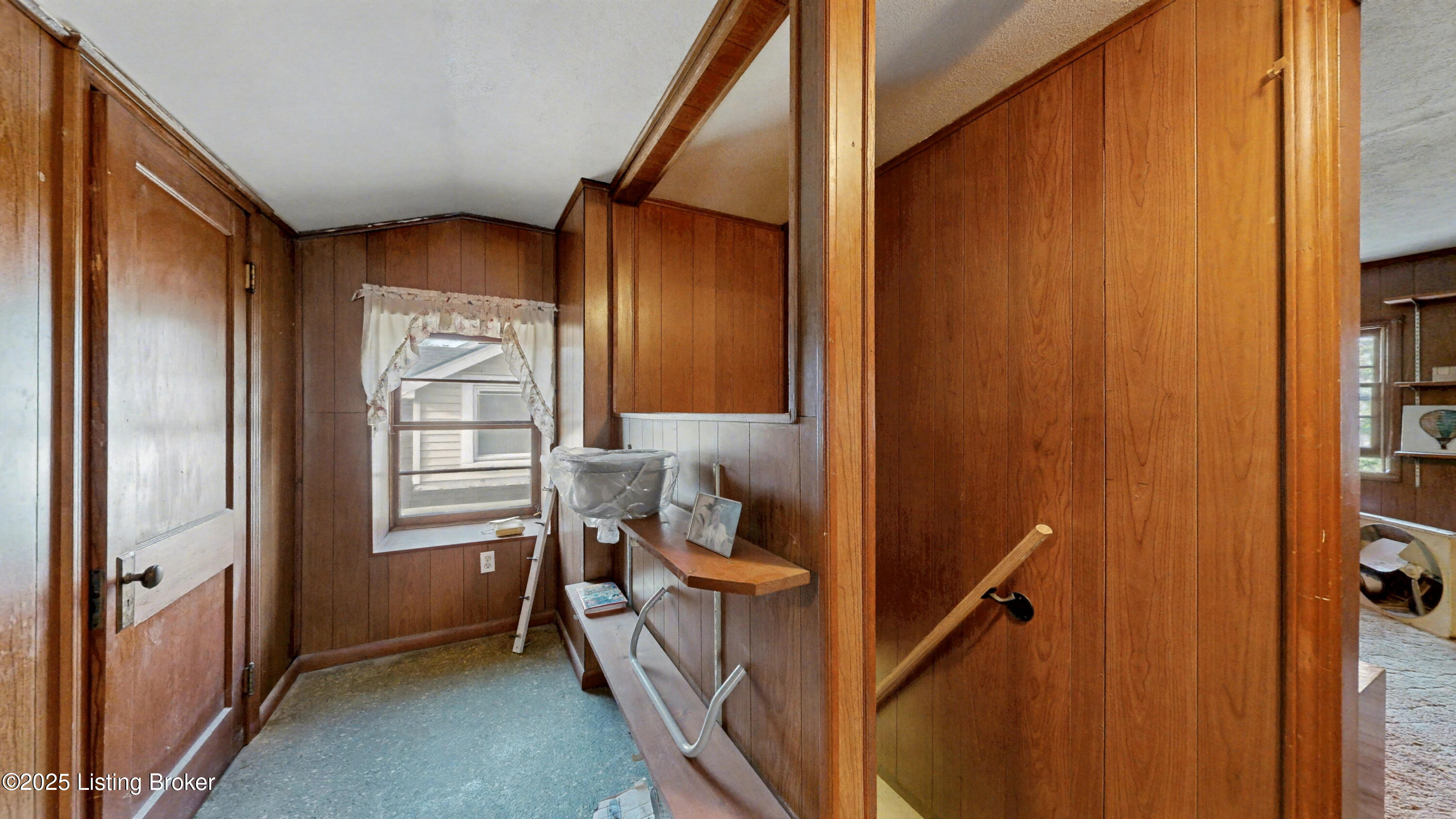 219 Pennsylvania Ave Property Photo 21
