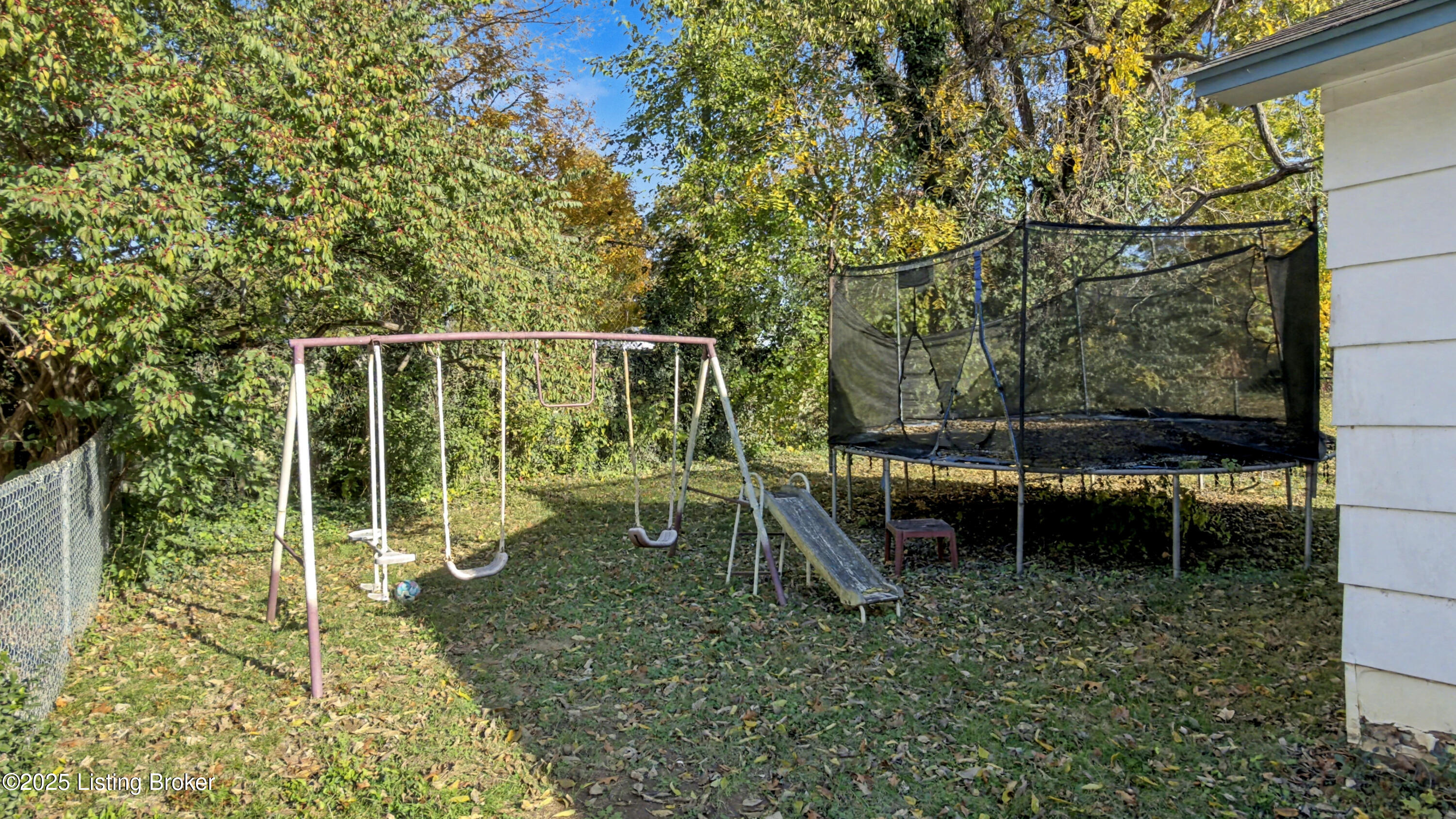 219 Pennsylvania Ave Property Photo 37