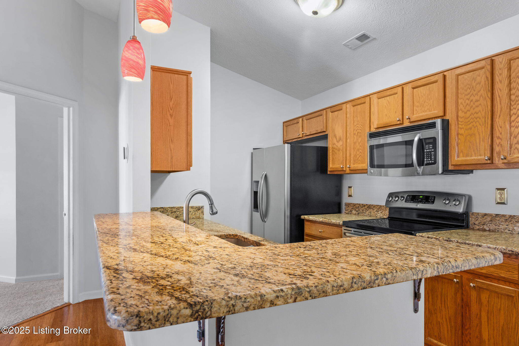 8002 Magnolia Ridge Ct Unit 203 Property Photo 16