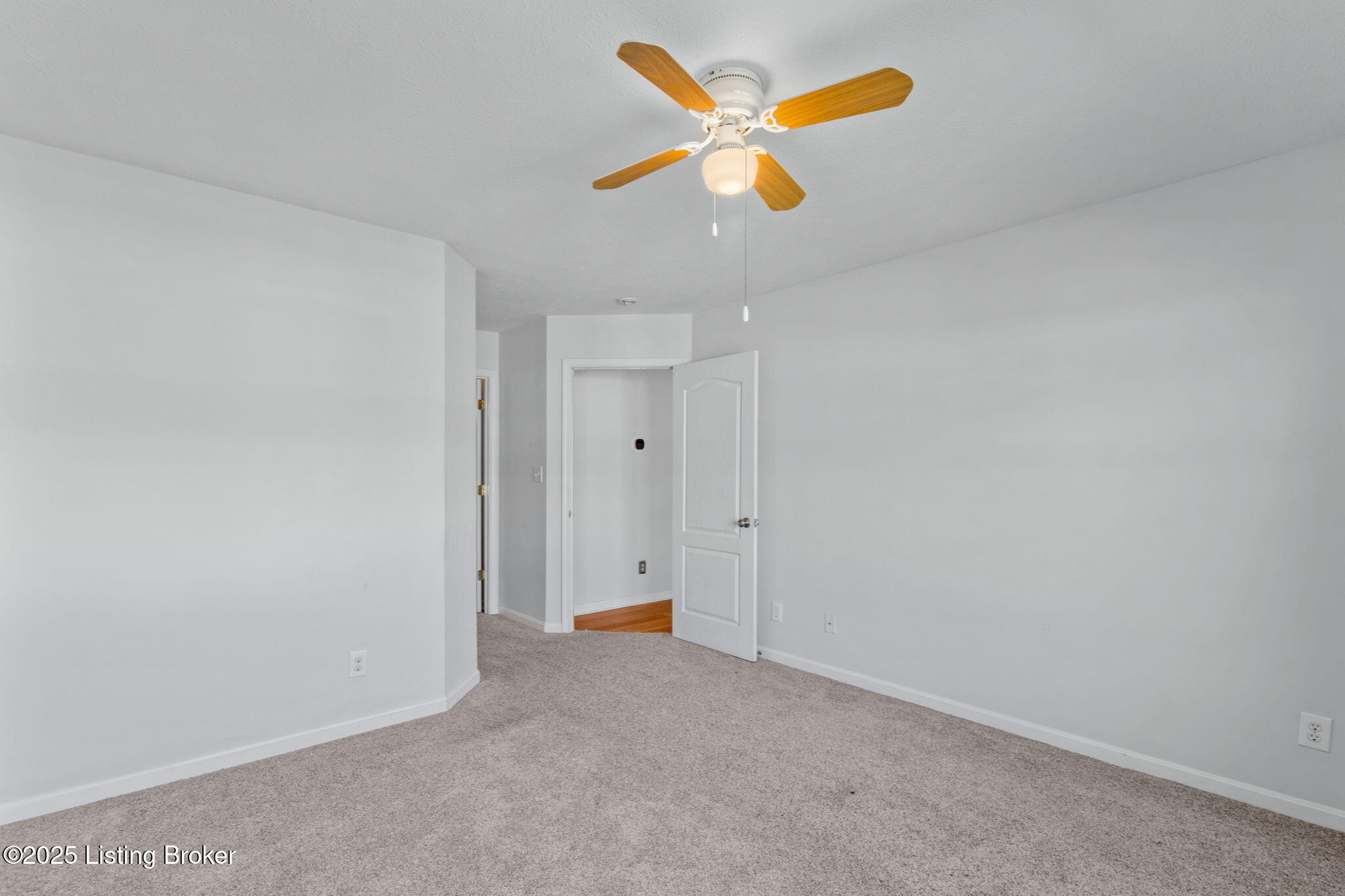 8002 Magnolia Ridge Ct Unit 203 Property Photo 25