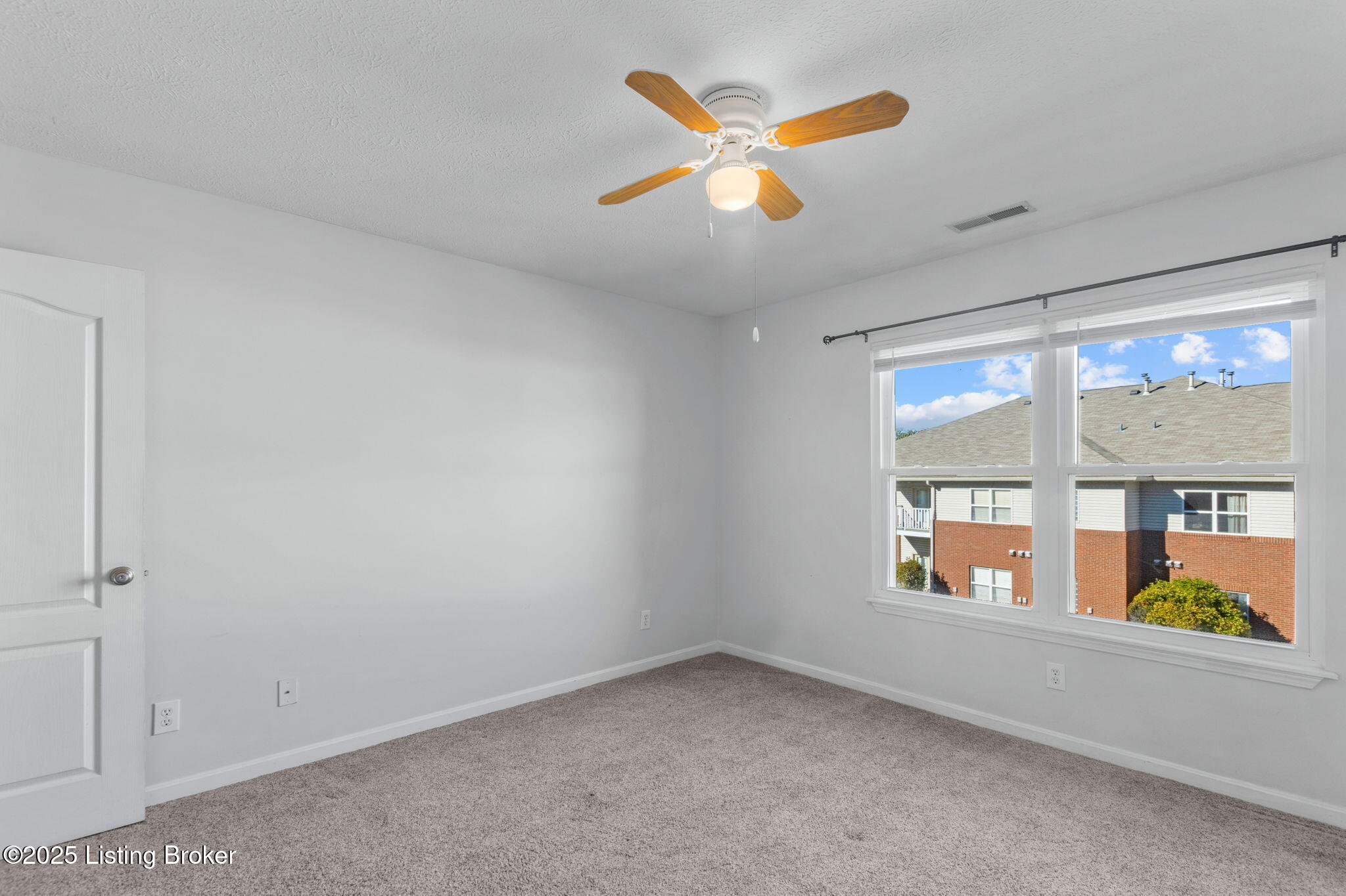 8002 Magnolia Ridge Ct Unit 203 Property Photo 26