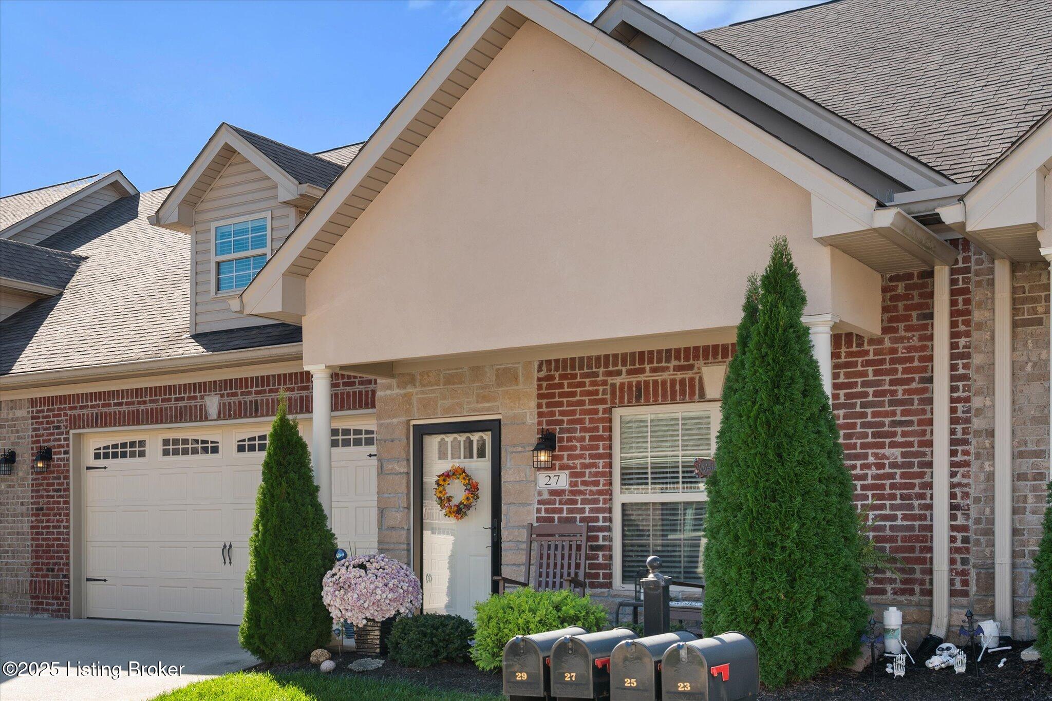 27 Pheasant Glen Ct Property Photo 2