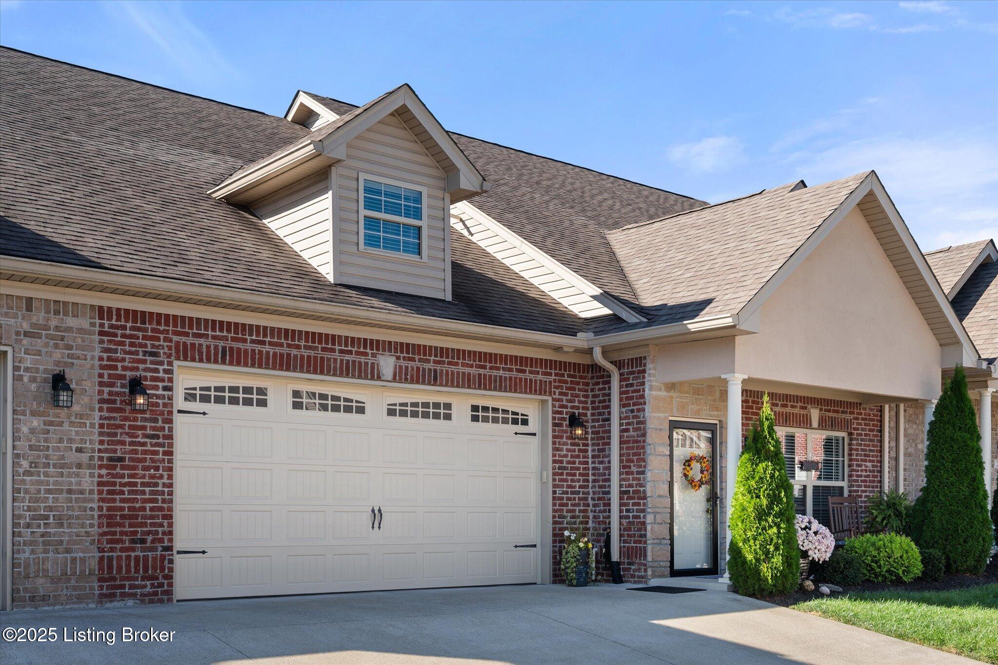 27 Pheasant Glen Ct Property Photo 4