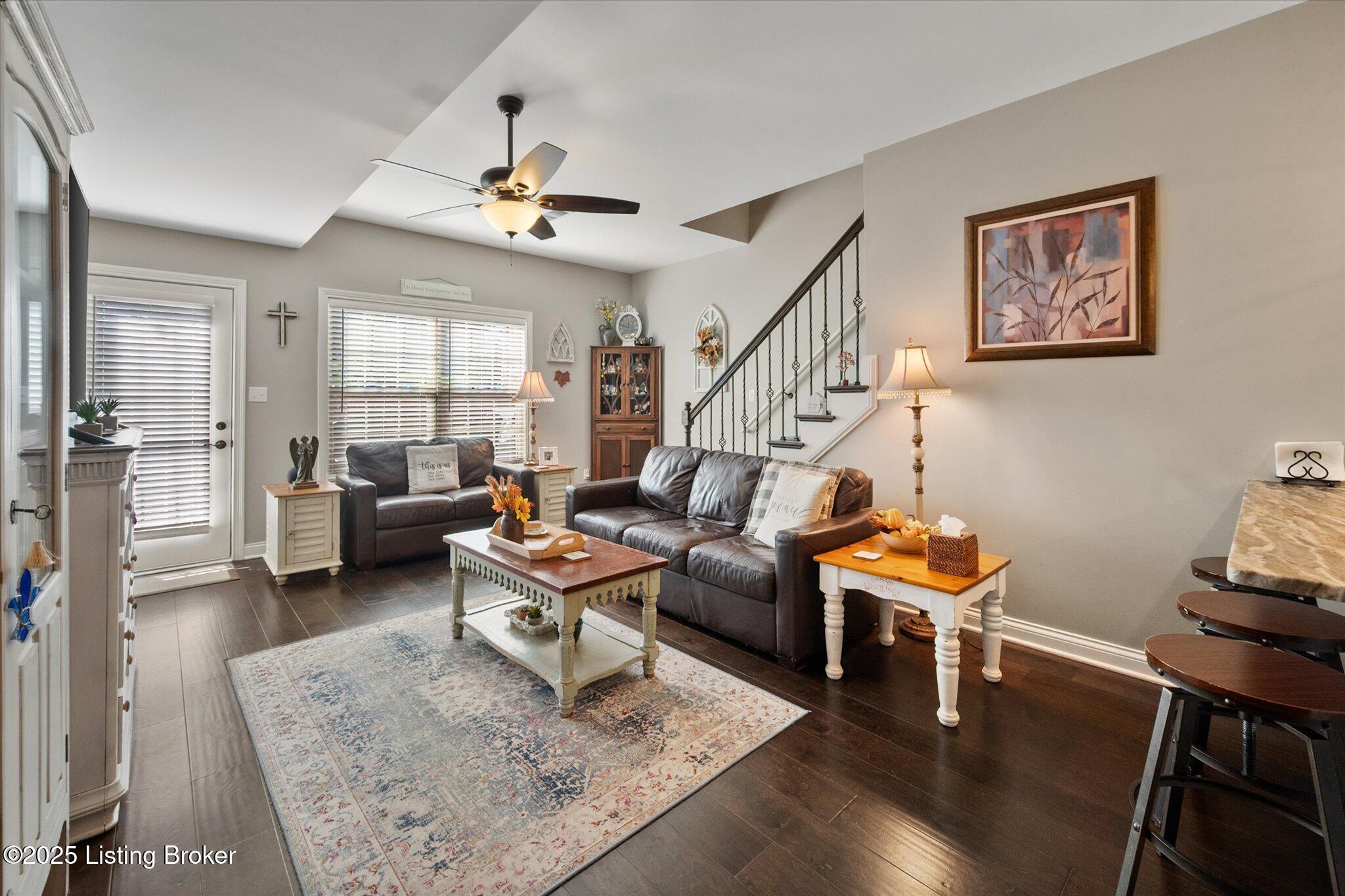 27 Pheasant Glen Ct Property Photo 17