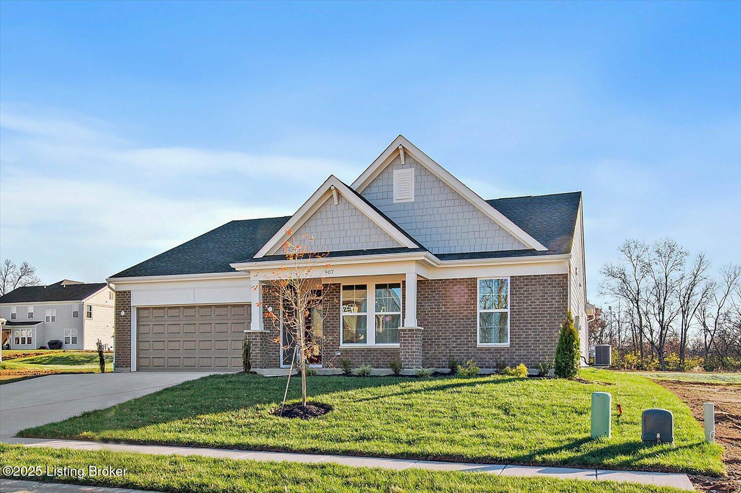 907 Creativity Crossing Property Photo 1