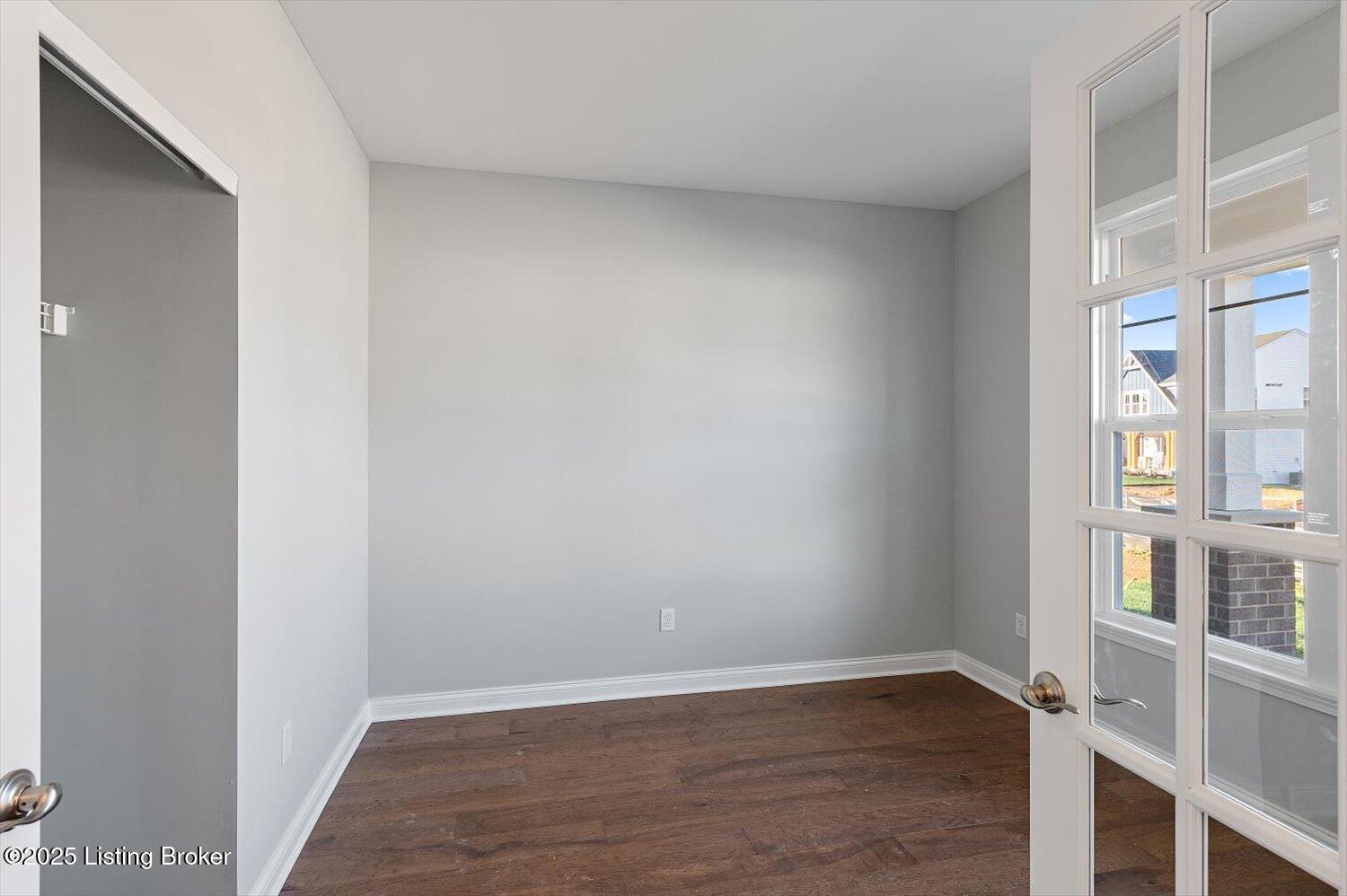 907 Creativity Crossing Property Photo 16