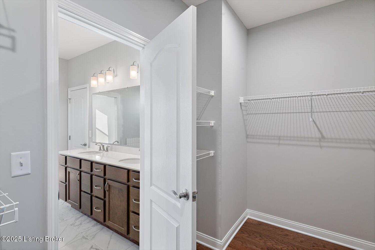 907 Creativity Crossing Property Photo 22