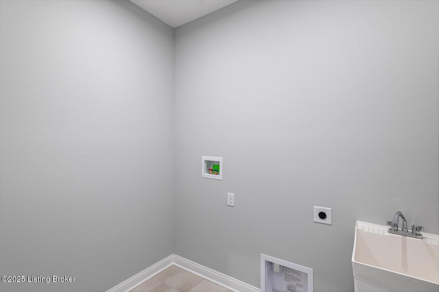 907 Creativity Crossing Property Photo 27