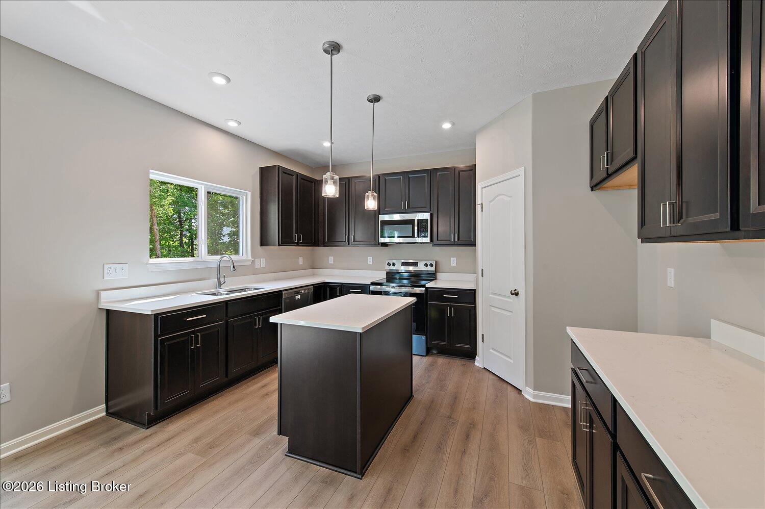17826 Bridle Run Dr Property Photo 3