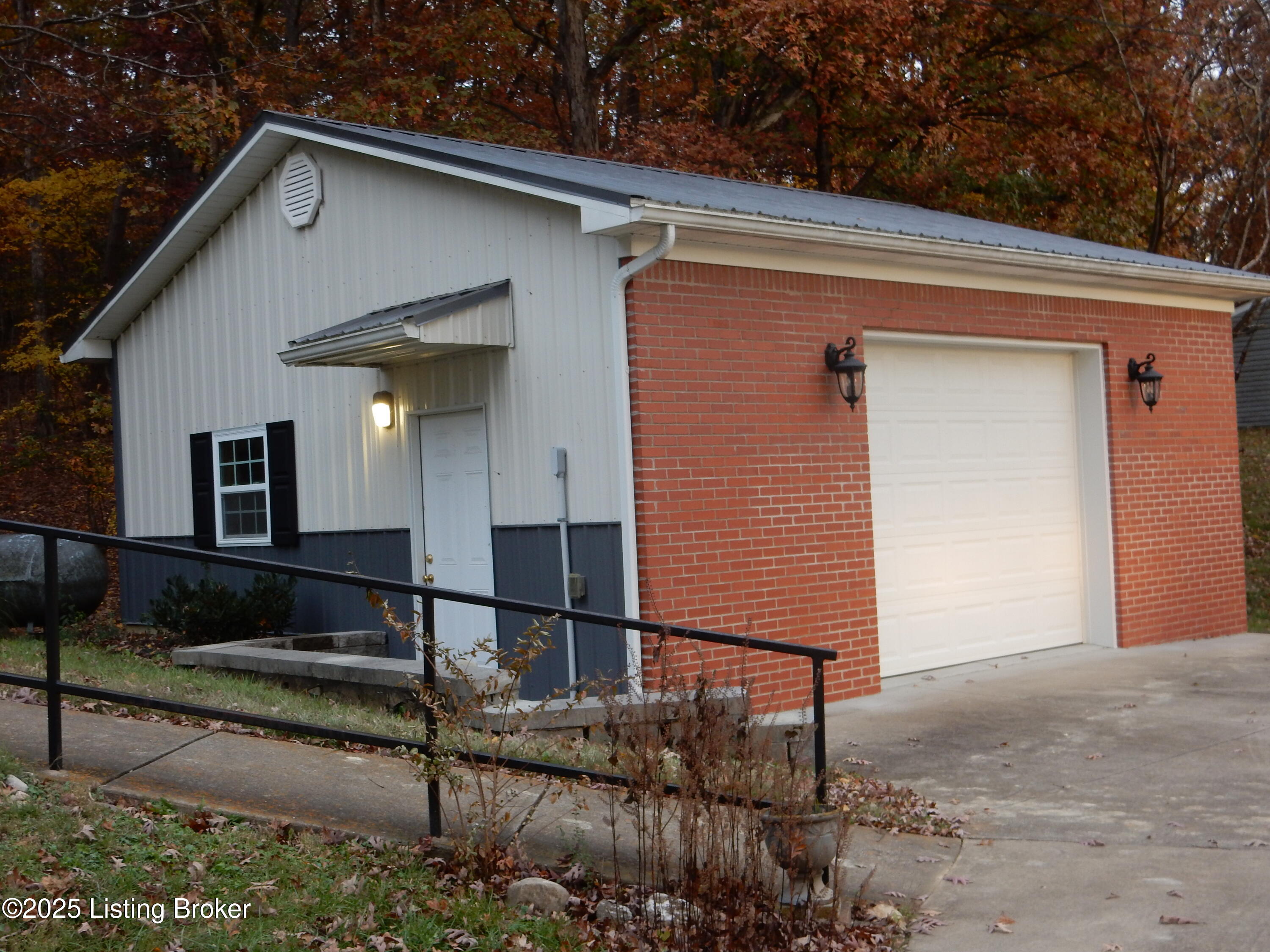 274 Knobview Dr Property Photo 9